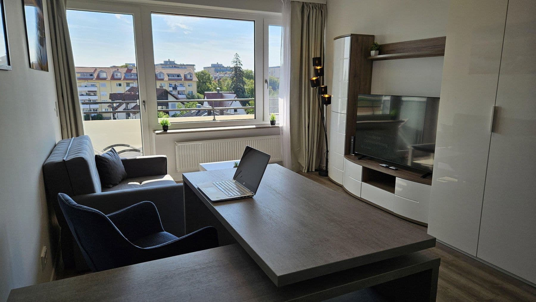 Prenájom bytu 2-izbový 60 m², Germering, Bavorsko Prenájom bytu 2-izbový 60 m², Germering, Bavorsko