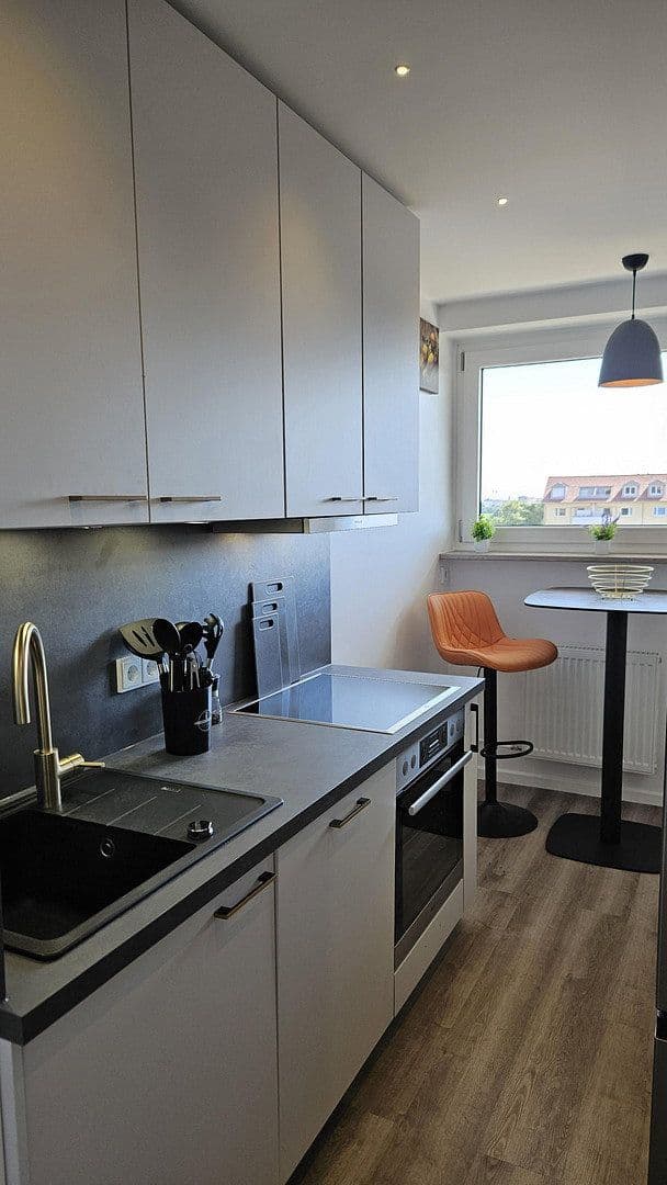 Prenájom bytu 2-izbový 60 m², Germering, Bavorsko Prenájom bytu 2-izbový 60 m², Germering, Bavorsko