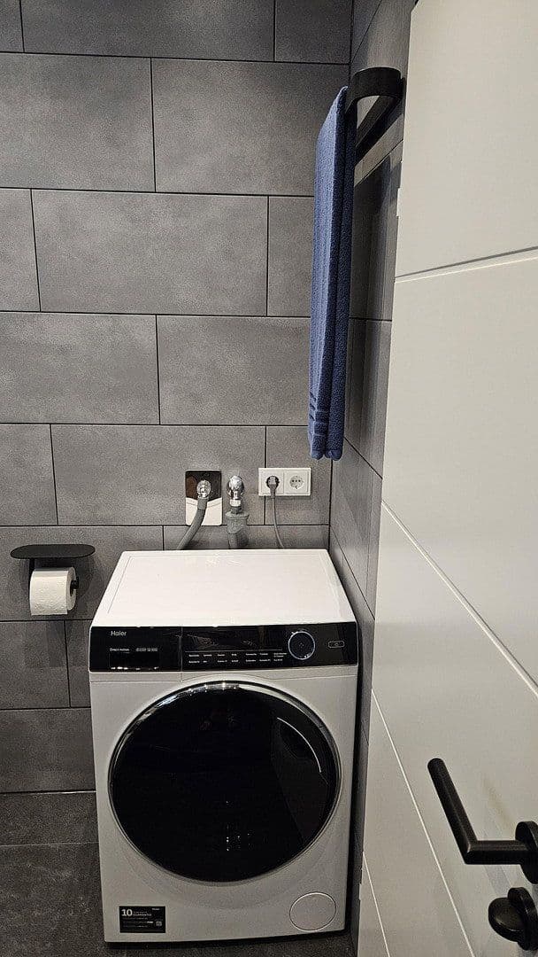 Prenájom bytu 2-izbový 60 m², Germering, Bavorsko Prenájom bytu 2-izbový 60 m², Germering, Bavorsko
