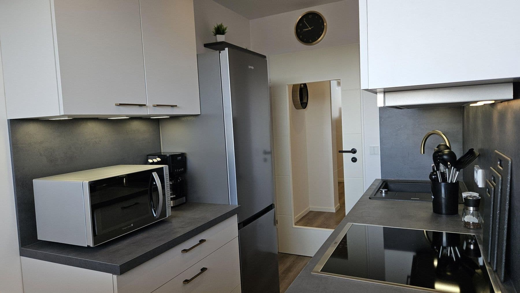 Prenájom bytu 2-izbový 60 m², Germering, Bavorsko Prenájom bytu 2-izbový 60 m², Germering, Bavorsko