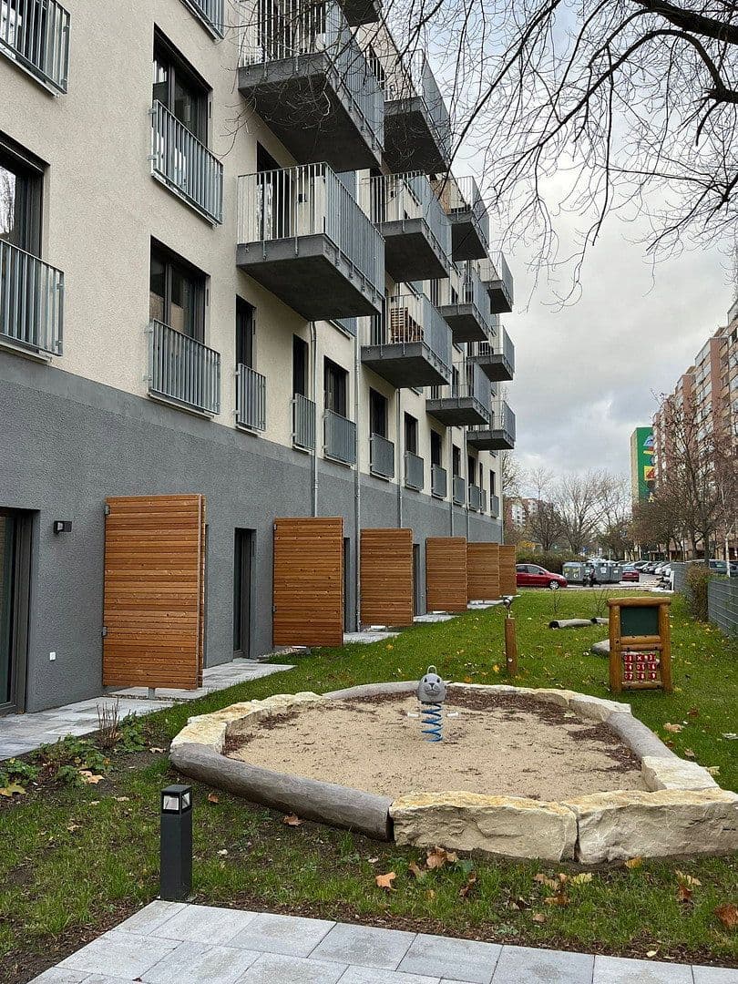 Prenájom bytu 1-izbový 34 m², Am Tierpark 25, Berlin, Berlín Prenájom bytu 1-izbový 34 m², Am Tierpark 25, Berlin, Berlín