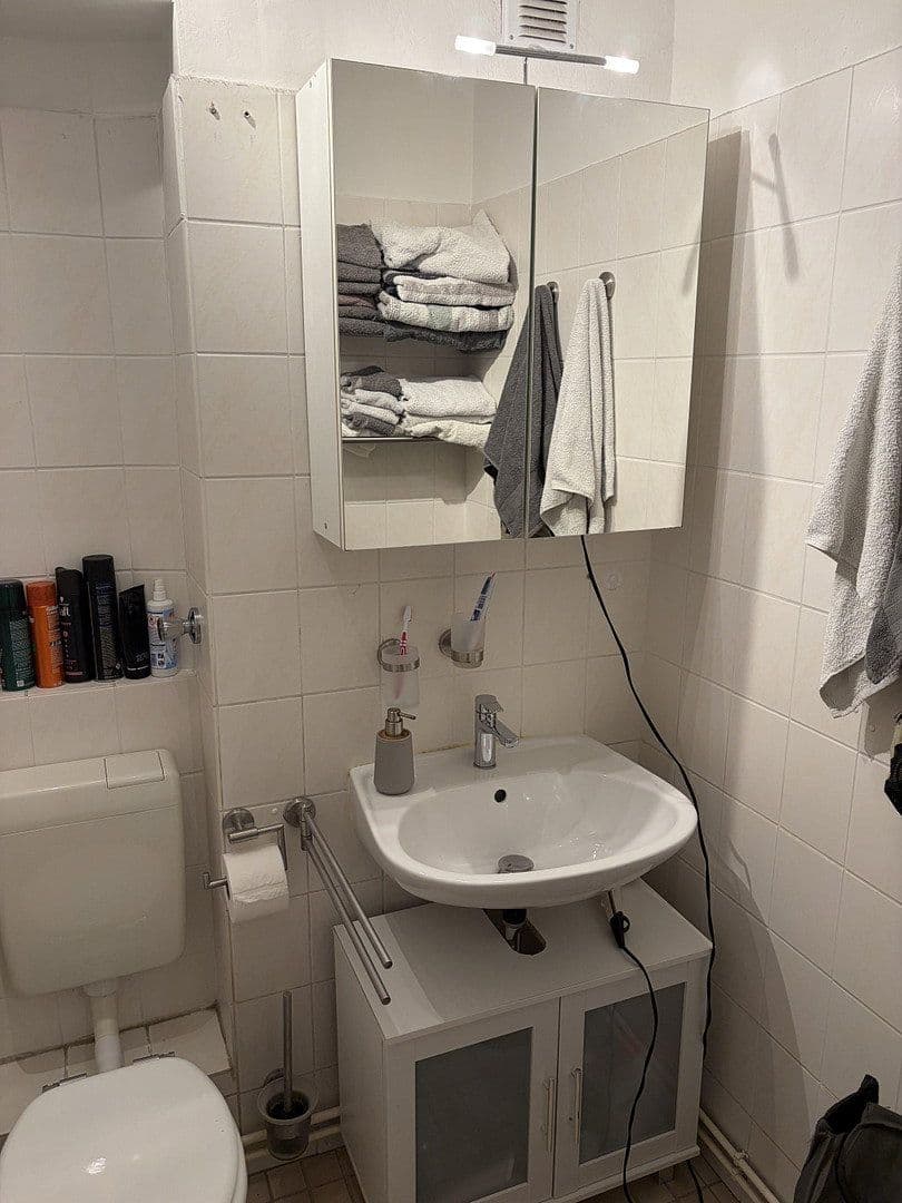 Prenájom bytu 3-izbový 65 m², Salamancaweg 5, Hannover, Dolné Sasko Prenájom bytu 3-izbový 65 m², Salamancaweg 5, Hannover, Dolné Sasko