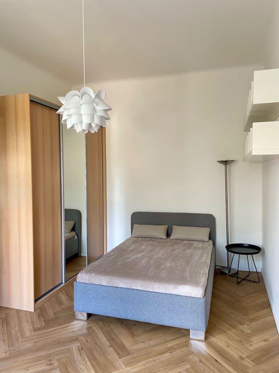Prenájom bytu 2-izbový 45 m², Finská, Praha, Praha Prenájom bytu 2-izbový 45 m², Finská, Praha, Praha