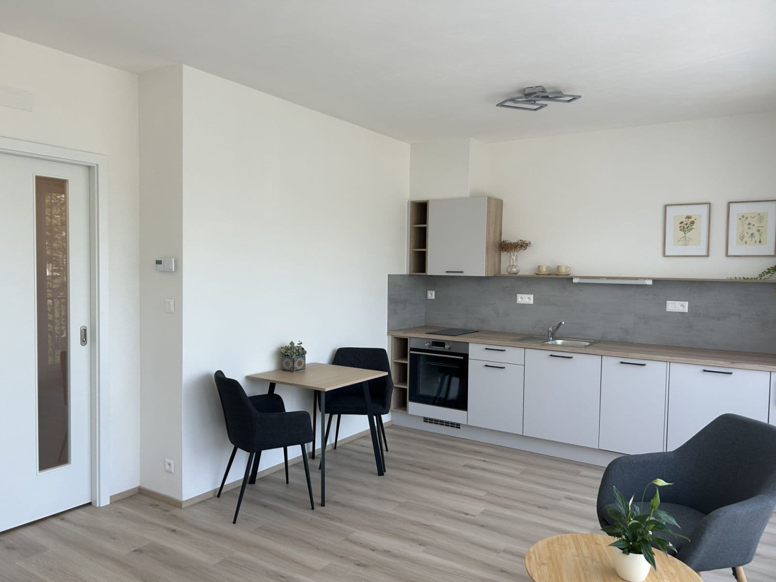 Prenájom bytu 1-izbový 37 m², Rybářská, Brno, Jihomoravský kraj Prenájom bytu 1-izbový 37 m², Rybářská, Brno, Jihomoravský kraj