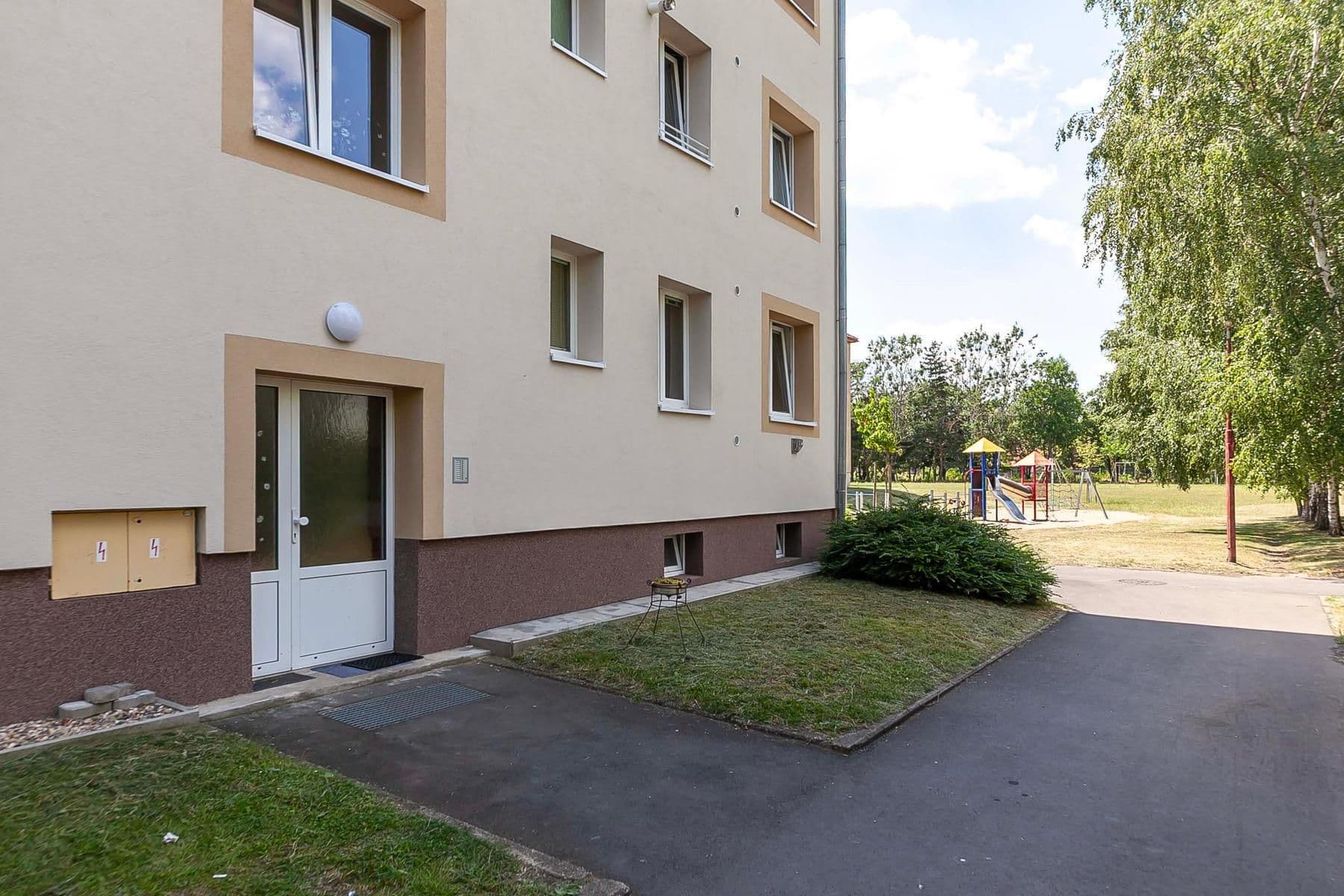 Predaj bytu 3-izbový 65 m², V Sídlišti, Horní Beřkovice, Ústecký kraj Predaj bytu 3-izbový 65 m², V Sídlišti, Horní Beřkovice, Ústecký kraj