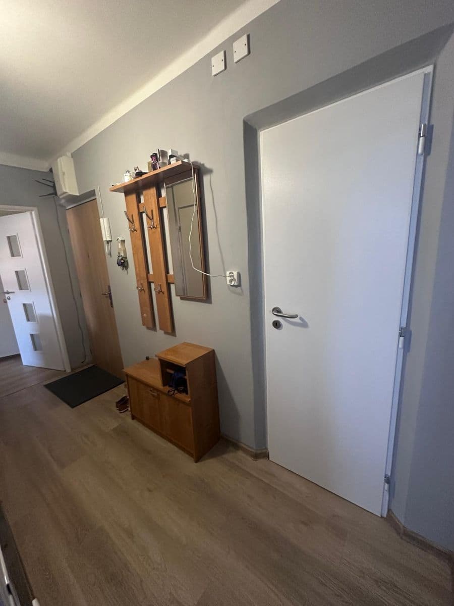 Prenájom bytu 3-izbový 64 m², Křižíkova, Trutnov, Královéhradecký kraj Prenájom bytu 3-izbový 64 m², Křižíkova, Trutnov, Královéhradecký kraj