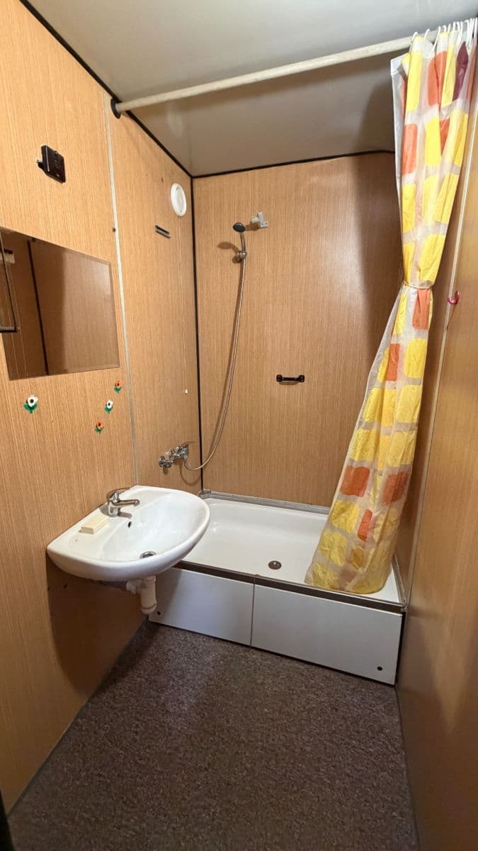 Prenájom bytu 1-izbový 30 m², Nad Opatovem, Praha, Praha Prenájom bytu 1-izbový 30 m², Nad Opatovem, Praha, Praha