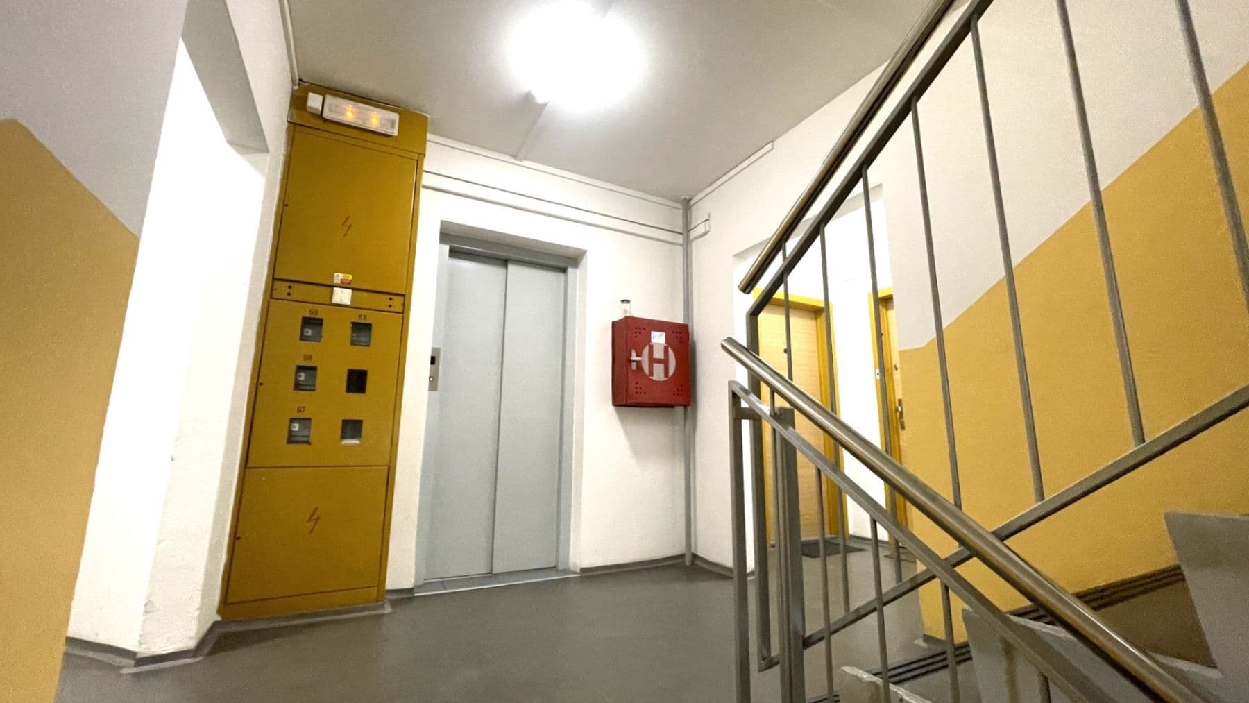 Prenájom bytu 1-izbový 30 m², Nad Opatovem, Praha, Praha Prenájom bytu 1-izbový 30 m², Nad Opatovem, Praha, Praha