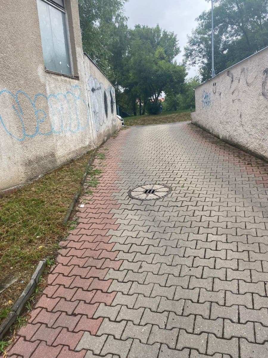 Predaj garáže 16 m², Praha, Praha Predaj garáže 16 m², Praha, Praha