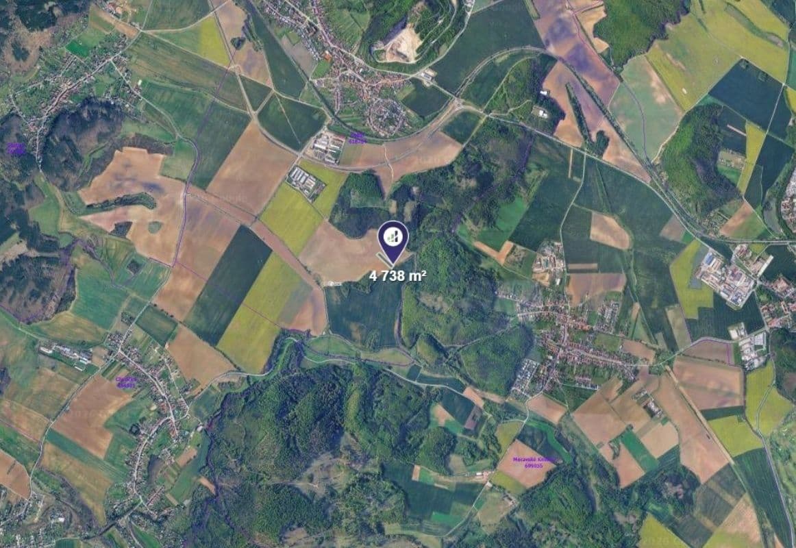 Predaj pozemku 4.738 m², Čebín, Jihomoravský kraj Predaj pozemku 4.738 m², Čebín, Jihomoravský kraj