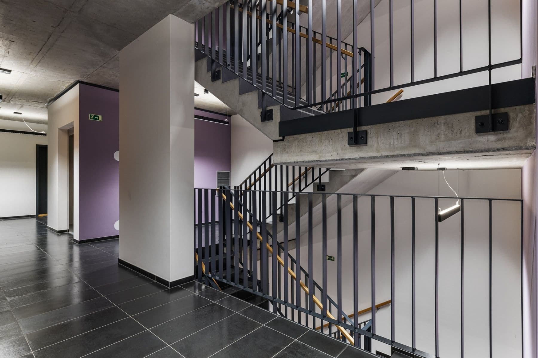 Prenájom bytu 1-izbový 30 m², Grafická, Praha, Praha Prenájom bytu 1-izbový 30 m², Grafická, Praha, Praha