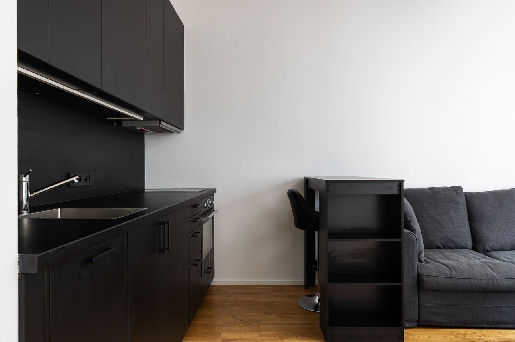 Prenájom bytu 1-izbový 30 m², Grafická, Praha, Praha Prenájom bytu 1-izbový 30 m², Grafická, Praha, Praha