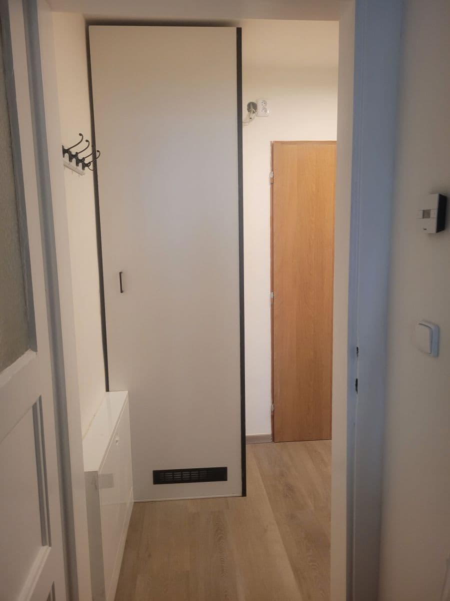 Prenájom bytu 2-izbový 53 m², Žerotínova, Praha, Praha Prenájom bytu 2-izbový 53 m², Žerotínova, Praha, Praha