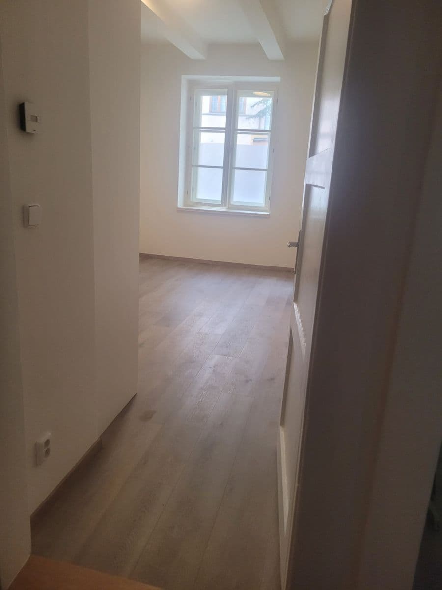 Prenájom bytu 2-izbový 53 m², Žerotínova, Praha, Praha Prenájom bytu 2-izbový 53 m², Žerotínova, Praha, Praha