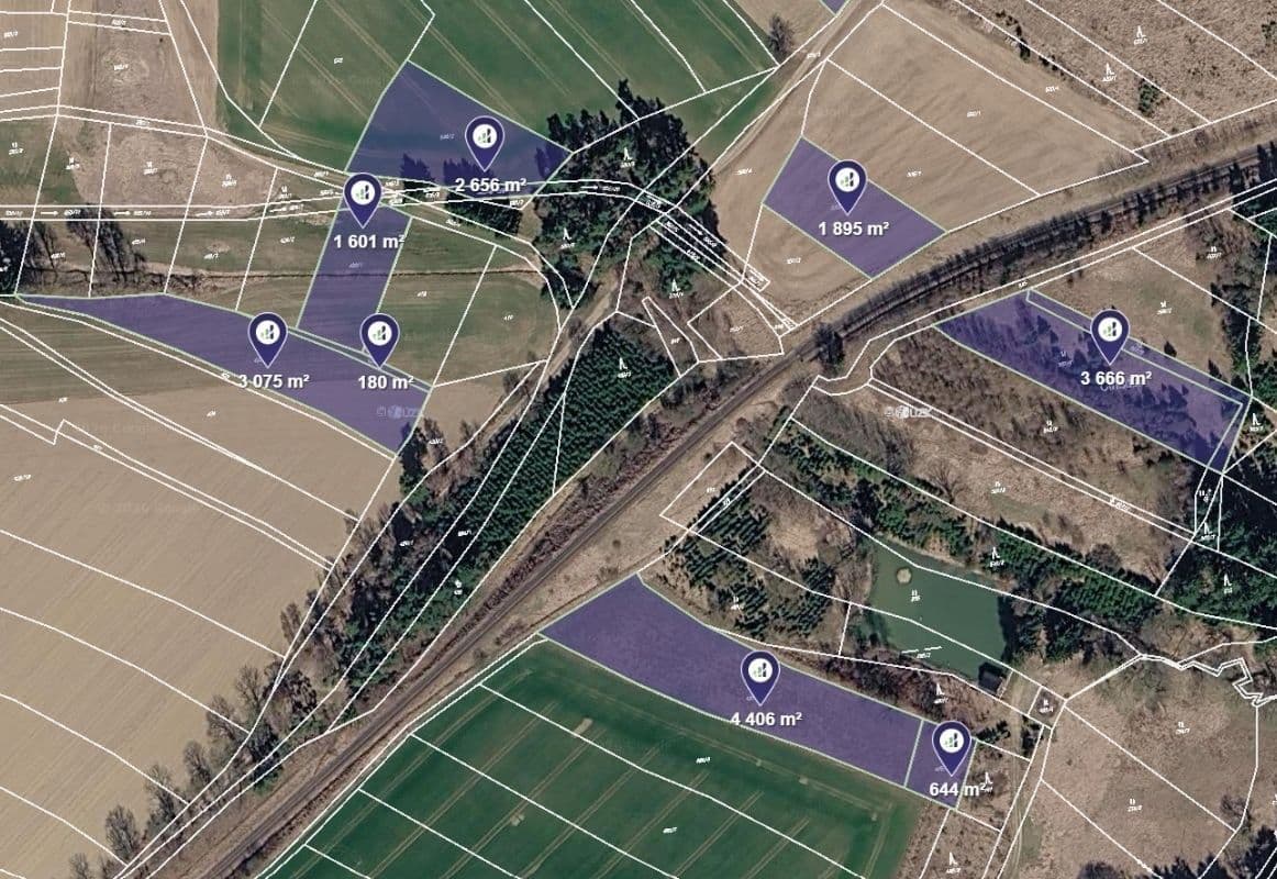 Predaj pozemku 1.295 m², Obrataň, Kraj Vysočina Predaj pozemku 1.295 m², Obrataň, Kraj Vysočina