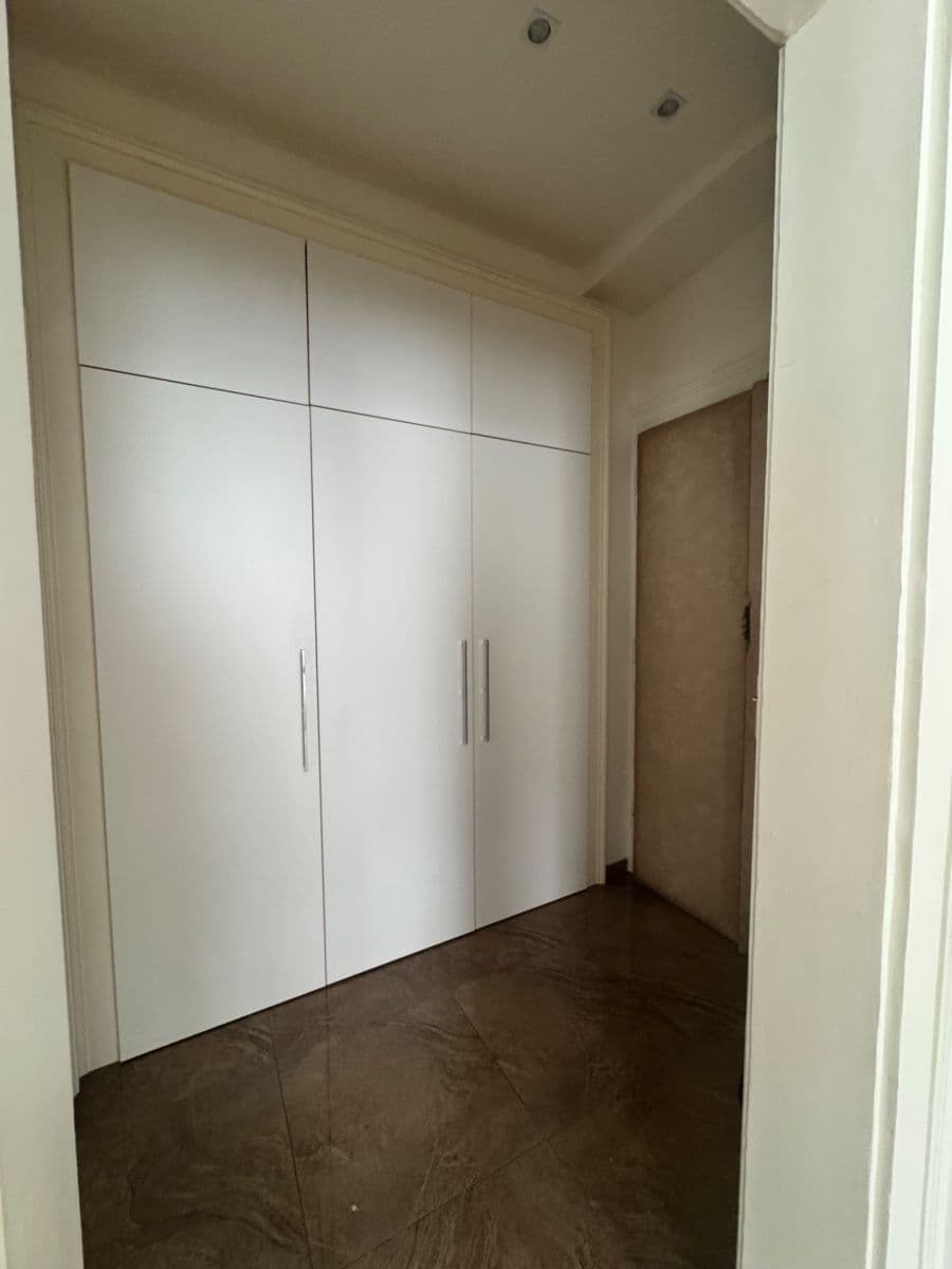 Prenájom bytu 2-izbový 79 m², Šimáčkova, Praha, Praha Prenájom bytu 2-izbový 79 m², Šimáčkova, Praha, Praha