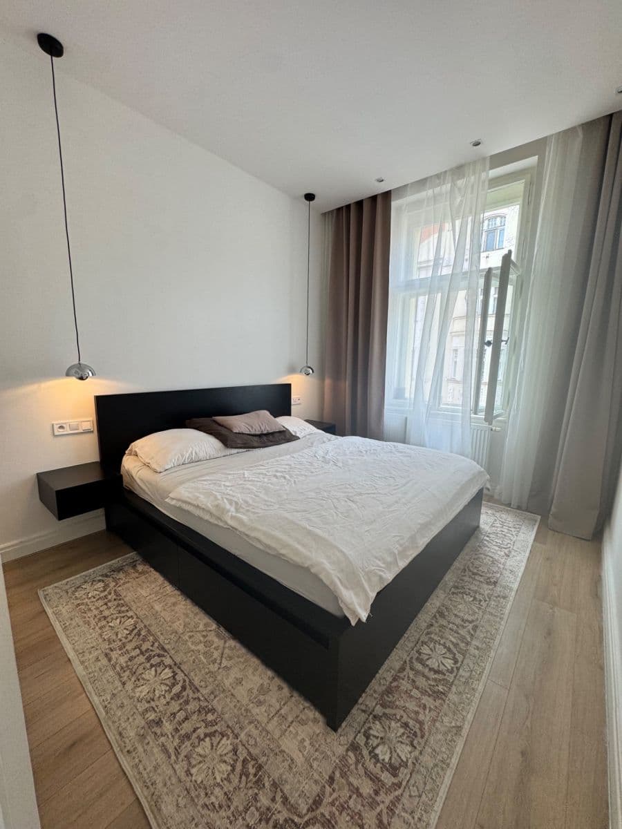 Prenájom bytu 2-izbový 79 m², Šimáčkova, Praha, Praha Prenájom bytu 2-izbový 79 m², Šimáčkova, Praha, Praha
