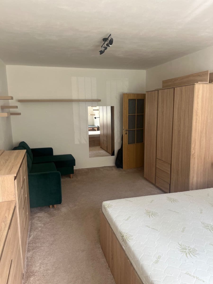 Predaj bytu 2-izbový 66 m², Tenisová, Praha, Praha Predaj bytu 2-izbový 66 m², Tenisová, Praha, Praha