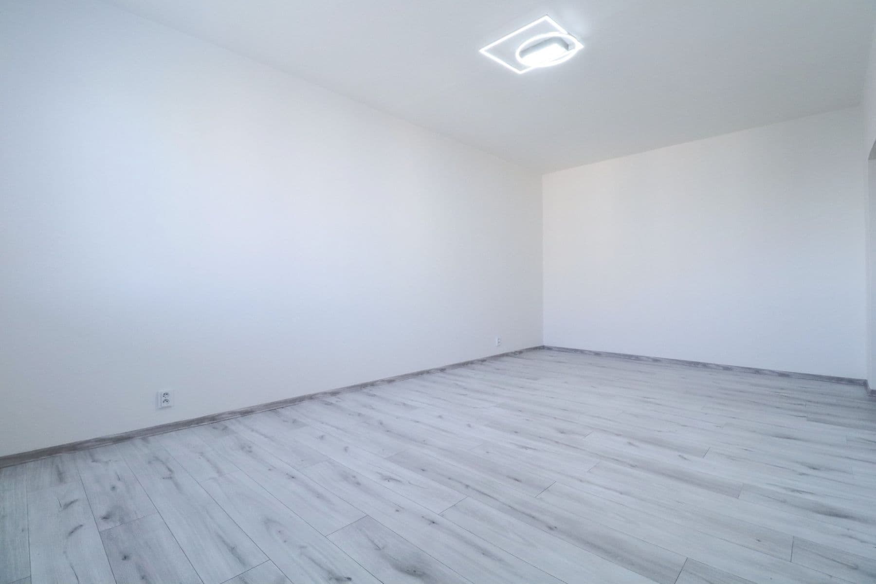 Prenájom bytu 2-izbový 58 m², Wednesbury, Kladno, Středočeský kraj Prenájom bytu 2-izbový 58 m², Wednesbury, Kladno, Středočeský kraj