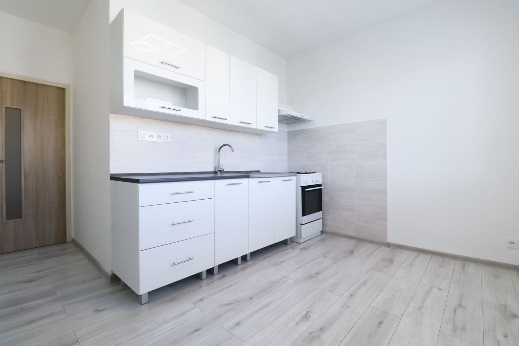 Prenájom bytu 2-izbový 58 m², Wednesbury, Kladno, Středočeský kraj Prenájom bytu 2-izbový 58 m², Wednesbury, Kladno, Středočeský kraj