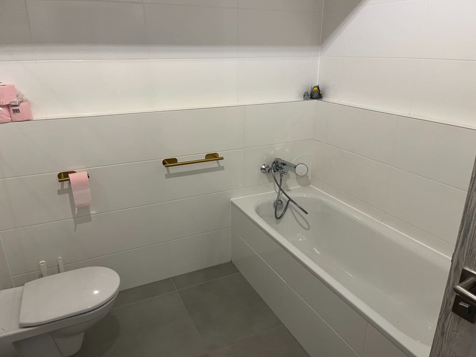 Prenájom bytu 1-izbový 44 m², Nad Kolčavkou, Praha, Praha Prenájom bytu 1-izbový 44 m², Nad Kolčavkou, Praha, Praha