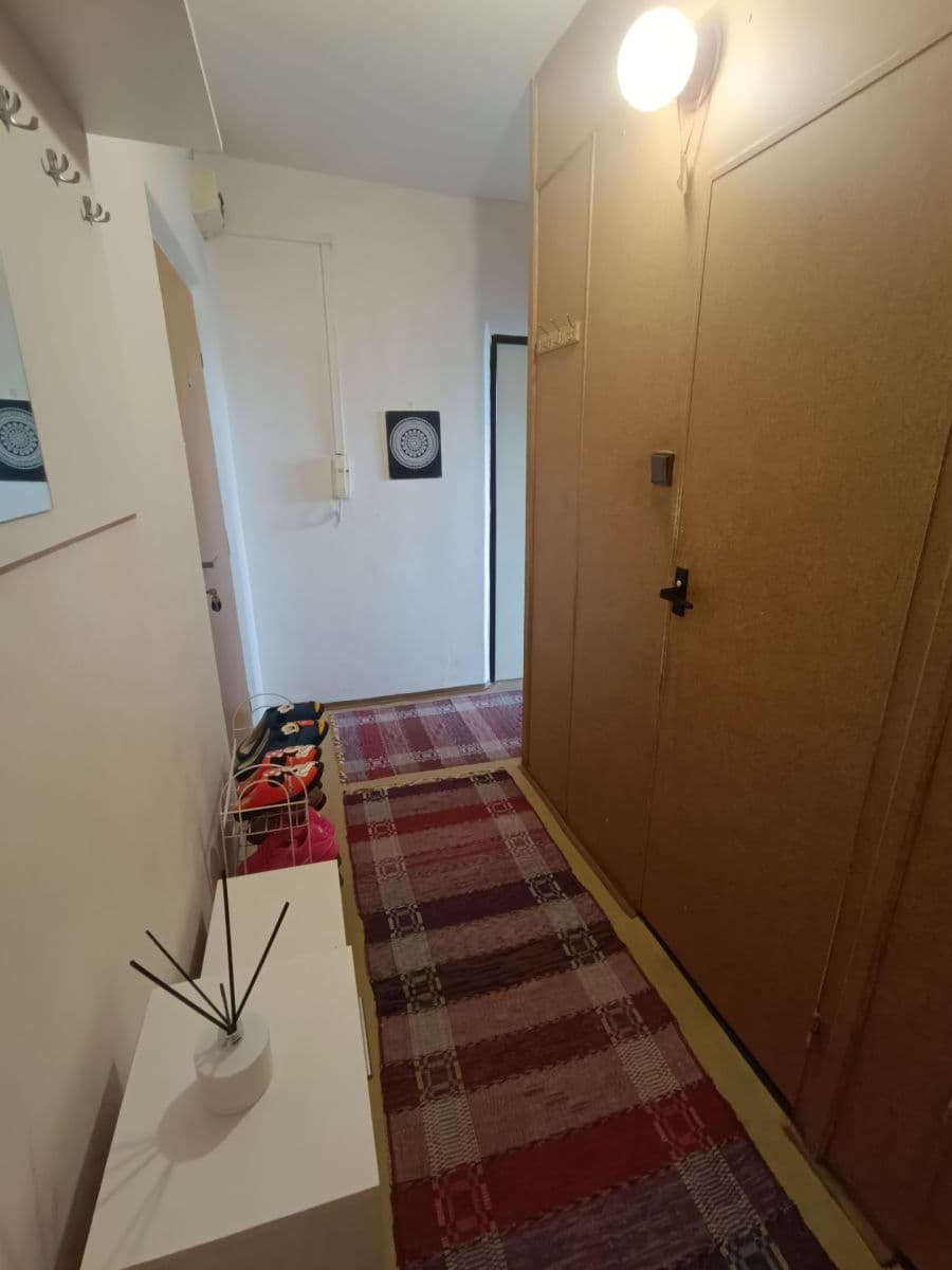Predaj bytu 2-izbový 60 m², Vyšné fabriky, Liptovský Hrádok, Žilinský kraj Predaj bytu 2-izbový 60 m², Vyšné fabriky, Liptovský Hrádok, Žilinský kraj