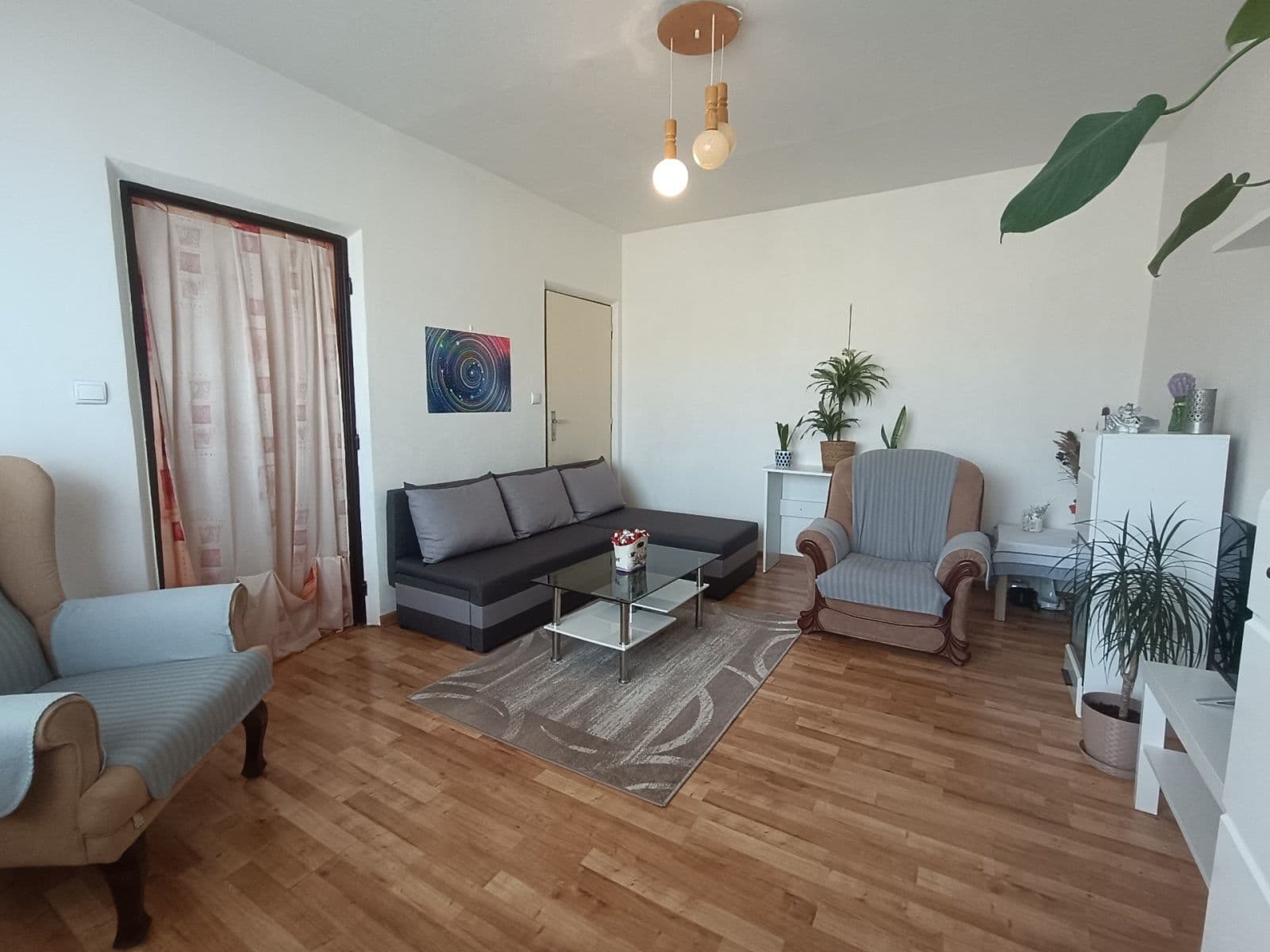 Predaj bytu 2-izbový 60 m², Vyšné fabriky, Liptovský Hrádok, Žilinský kraj Predaj bytu 2-izbový 60 m², Vyšné fabriky, Liptovský Hrádok, Žilinský kraj
