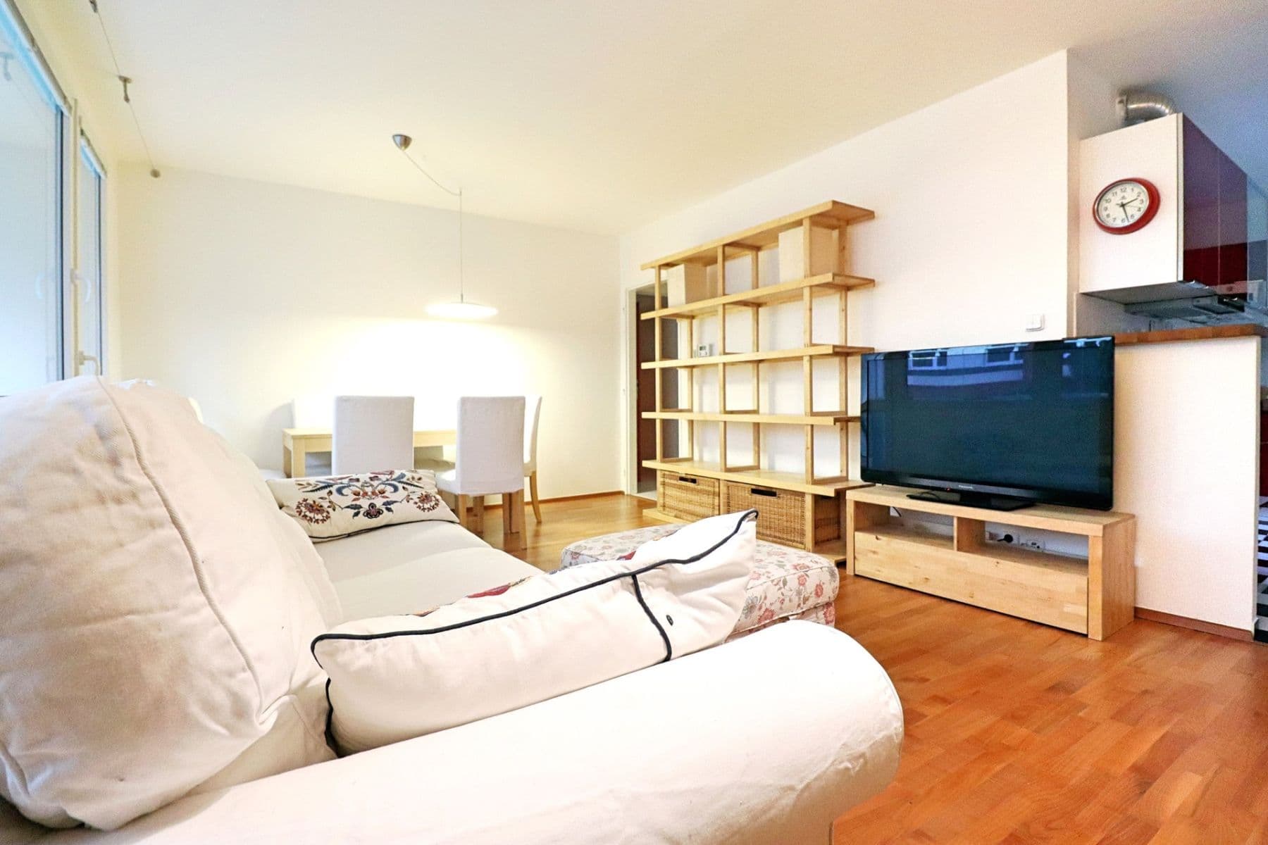 Prenájom bytu 4-izbový 84 m², Na Okrouhlíku, Praha, Praha Prenájom bytu 4-izbový 84 m², Na Okrouhlíku, Praha, Praha