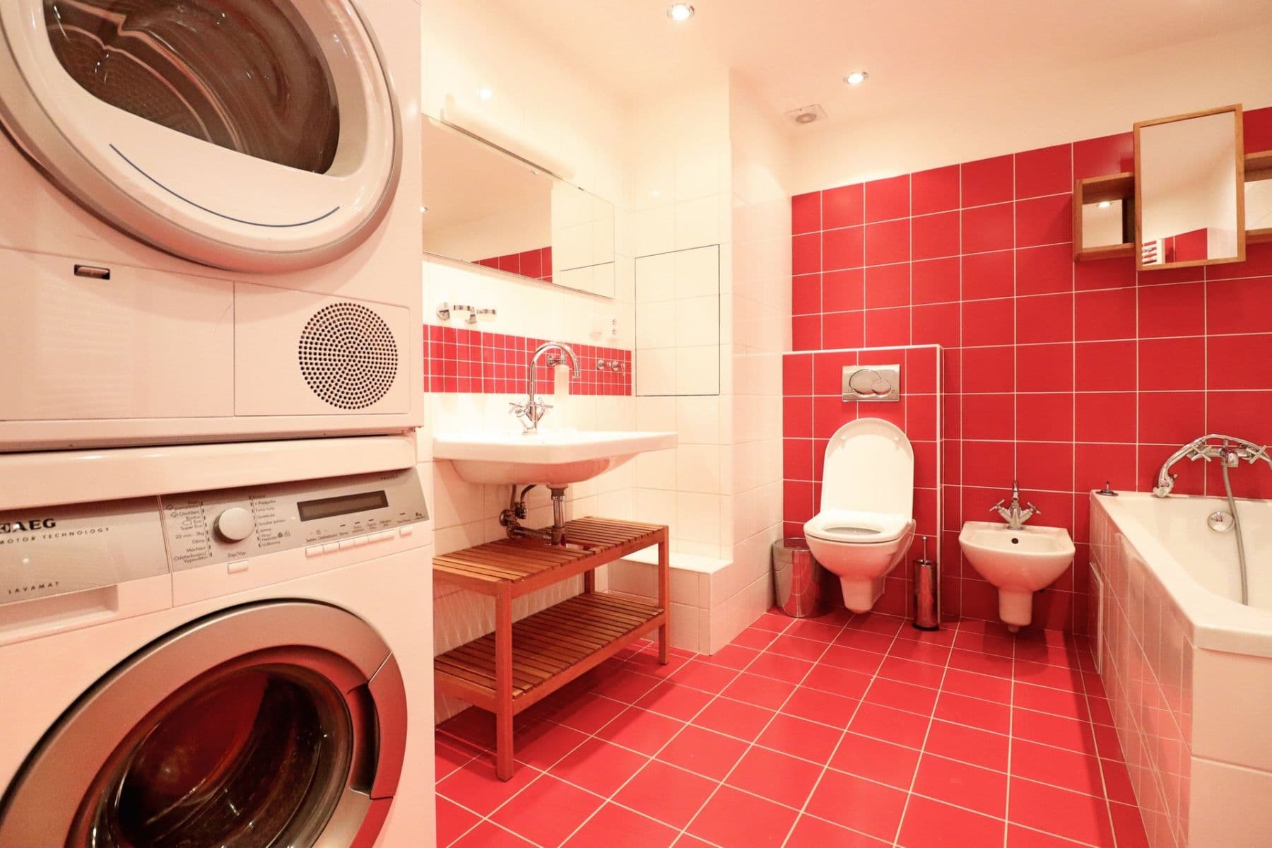 Prenájom bytu 4-izbový 84 m², Na Okrouhlíku, Praha, Praha Prenájom bytu 4-izbový 84 m², Na Okrouhlíku, Praha, Praha