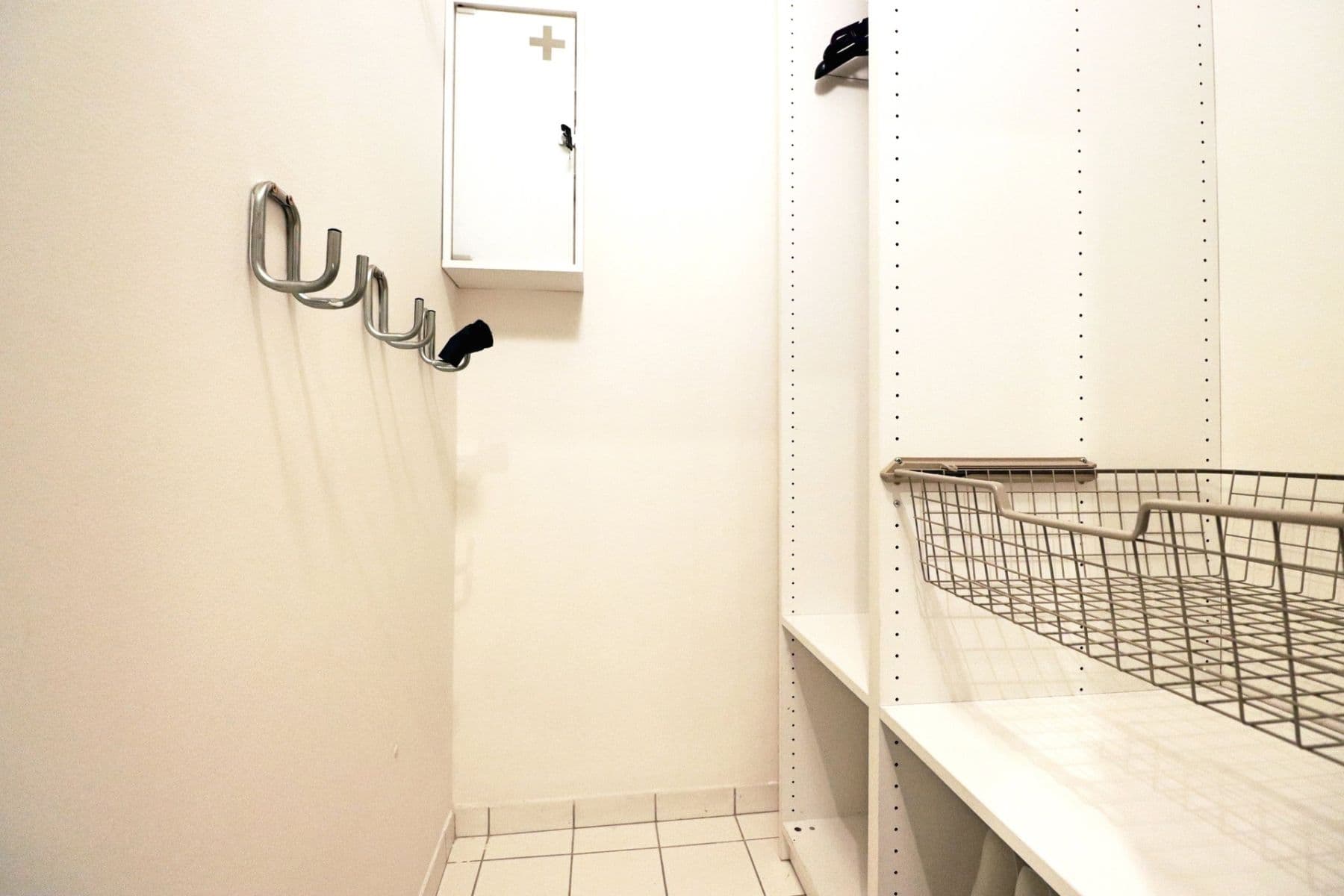 Prenájom bytu 4-izbový 84 m², Na Okrouhlíku, Praha, Praha Prenájom bytu 4-izbový 84 m², Na Okrouhlíku, Praha, Praha