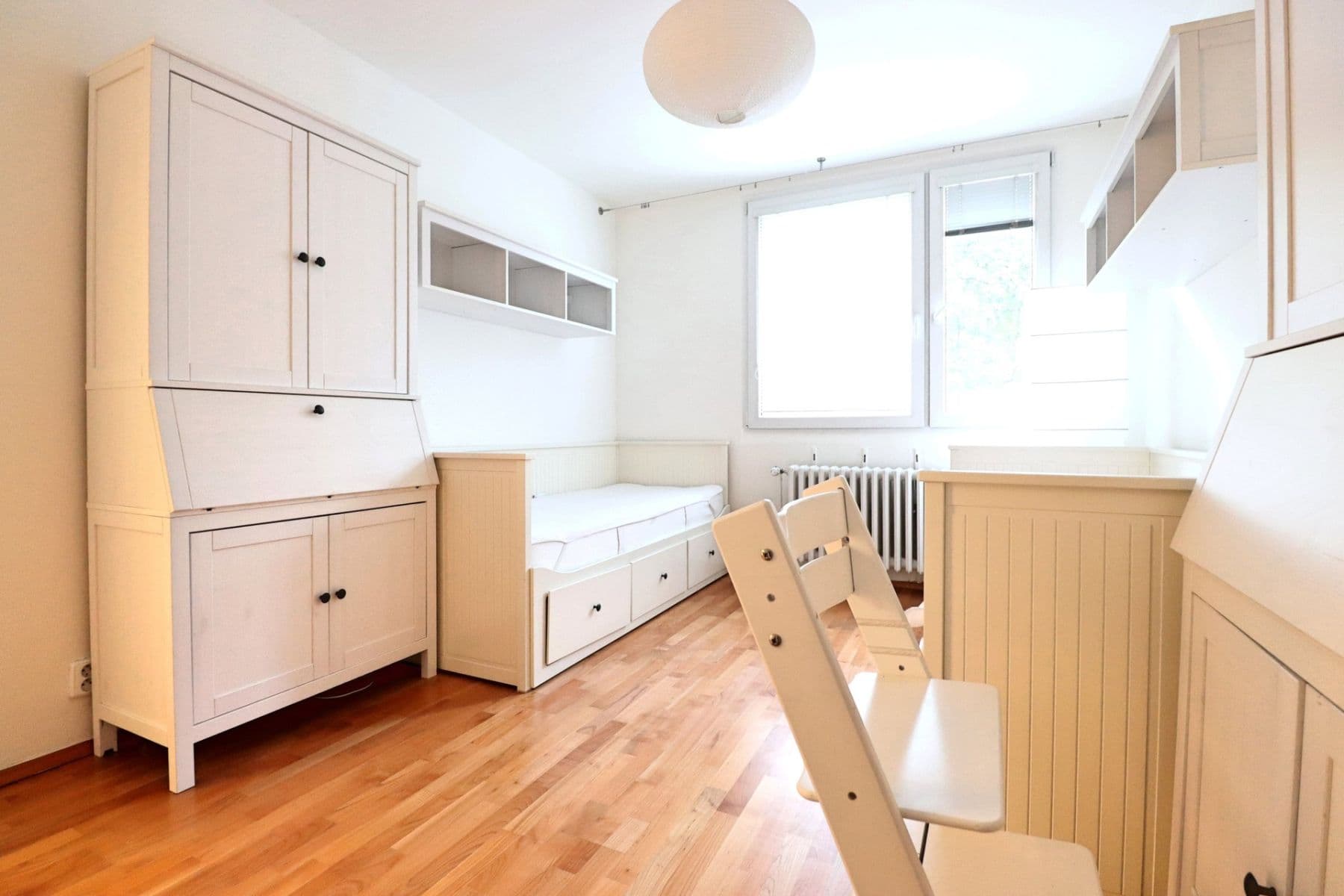 Prenájom bytu 4-izbový 84 m², Na Okrouhlíku, Praha, Praha Prenájom bytu 4-izbový 84 m², Na Okrouhlíku, Praha, Praha