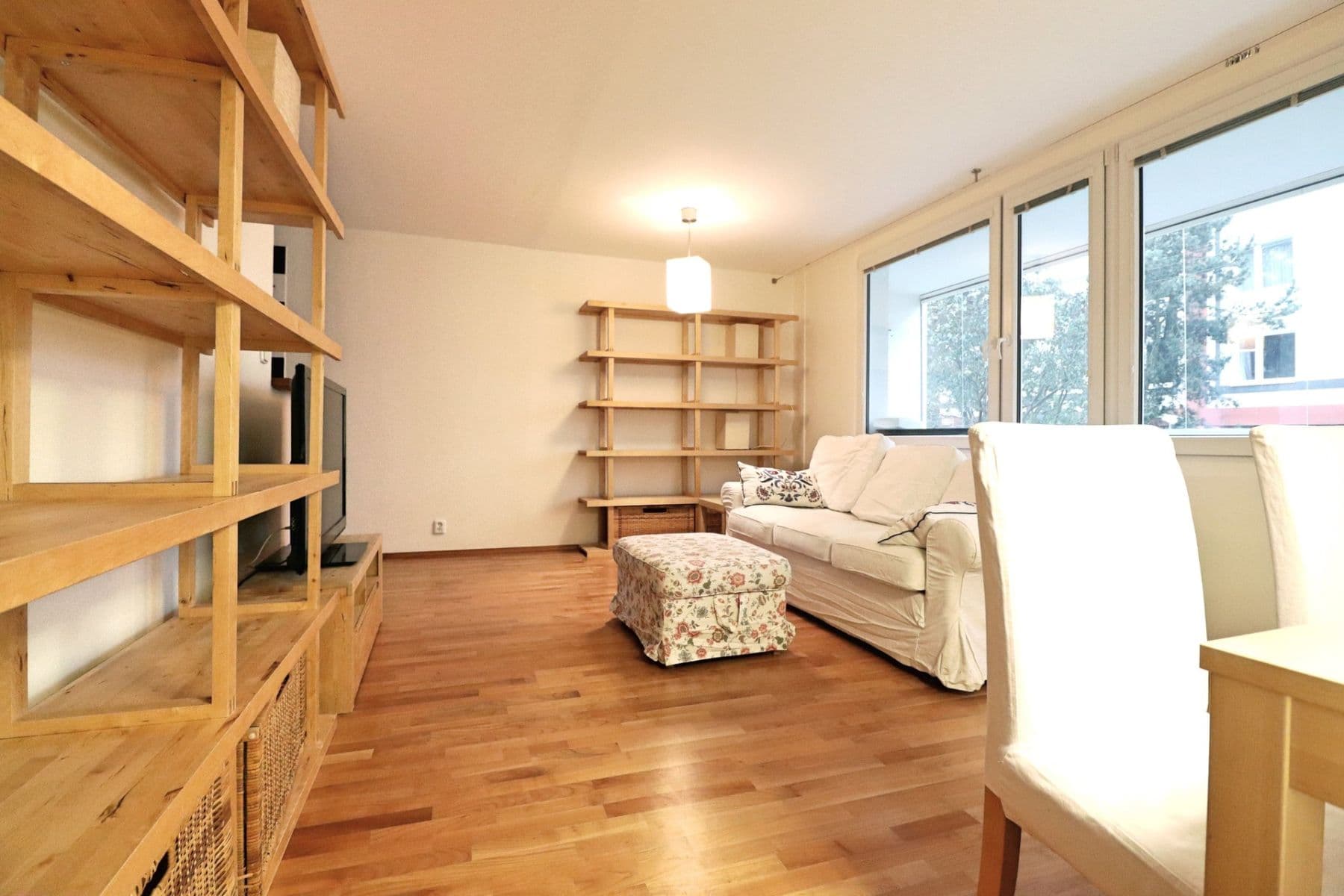 Prenájom bytu 4-izbový 84 m², Na Okrouhlíku, Praha, Praha Prenájom bytu 4-izbový 84 m², Na Okrouhlíku, Praha, Praha