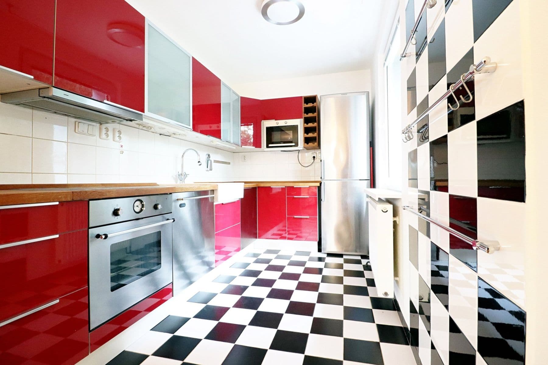 Prenájom bytu 4-izbový 84 m², Na Okrouhlíku, Praha, Praha Prenájom bytu 4-izbový 84 m², Na Okrouhlíku, Praha, Praha