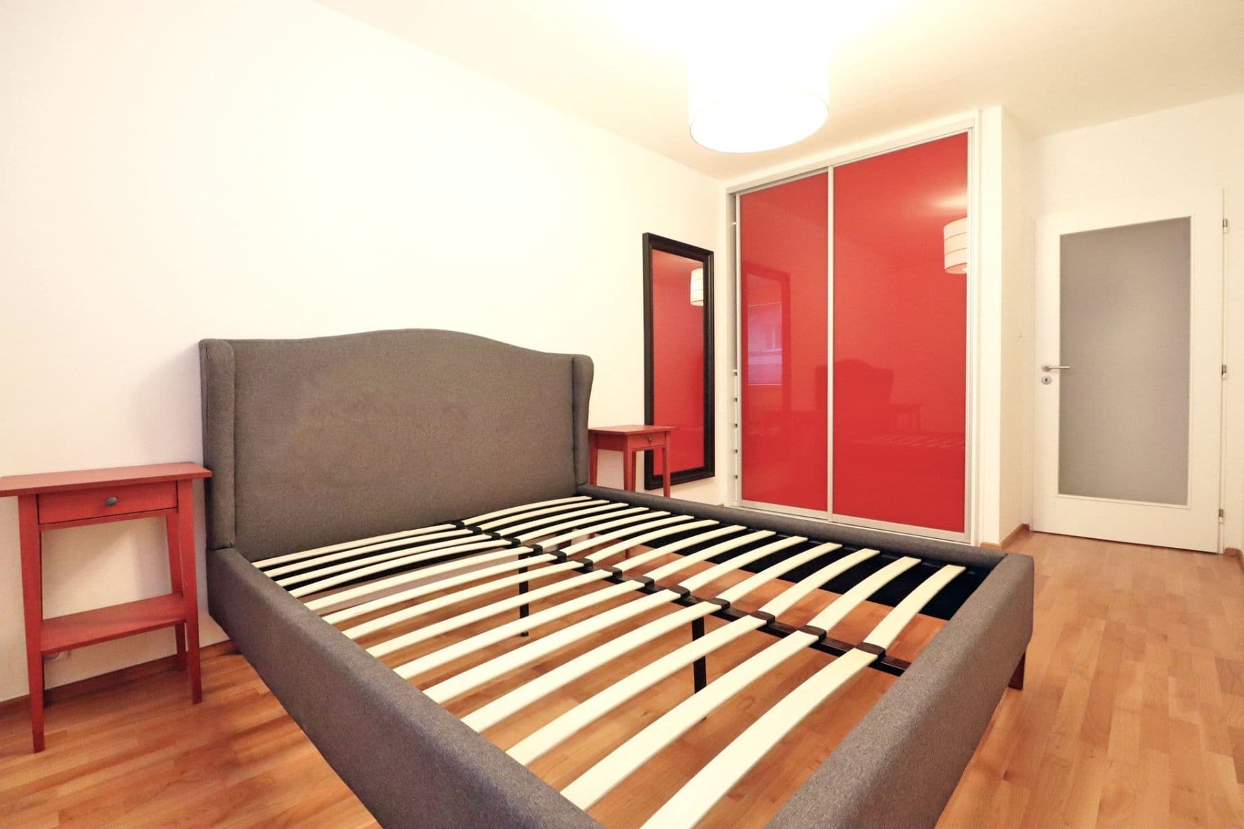 Prenájom bytu 4-izbový 84 m², Na Okrouhlíku, Praha, Praha Prenájom bytu 4-izbový 84 m², Na Okrouhlíku, Praha, Praha