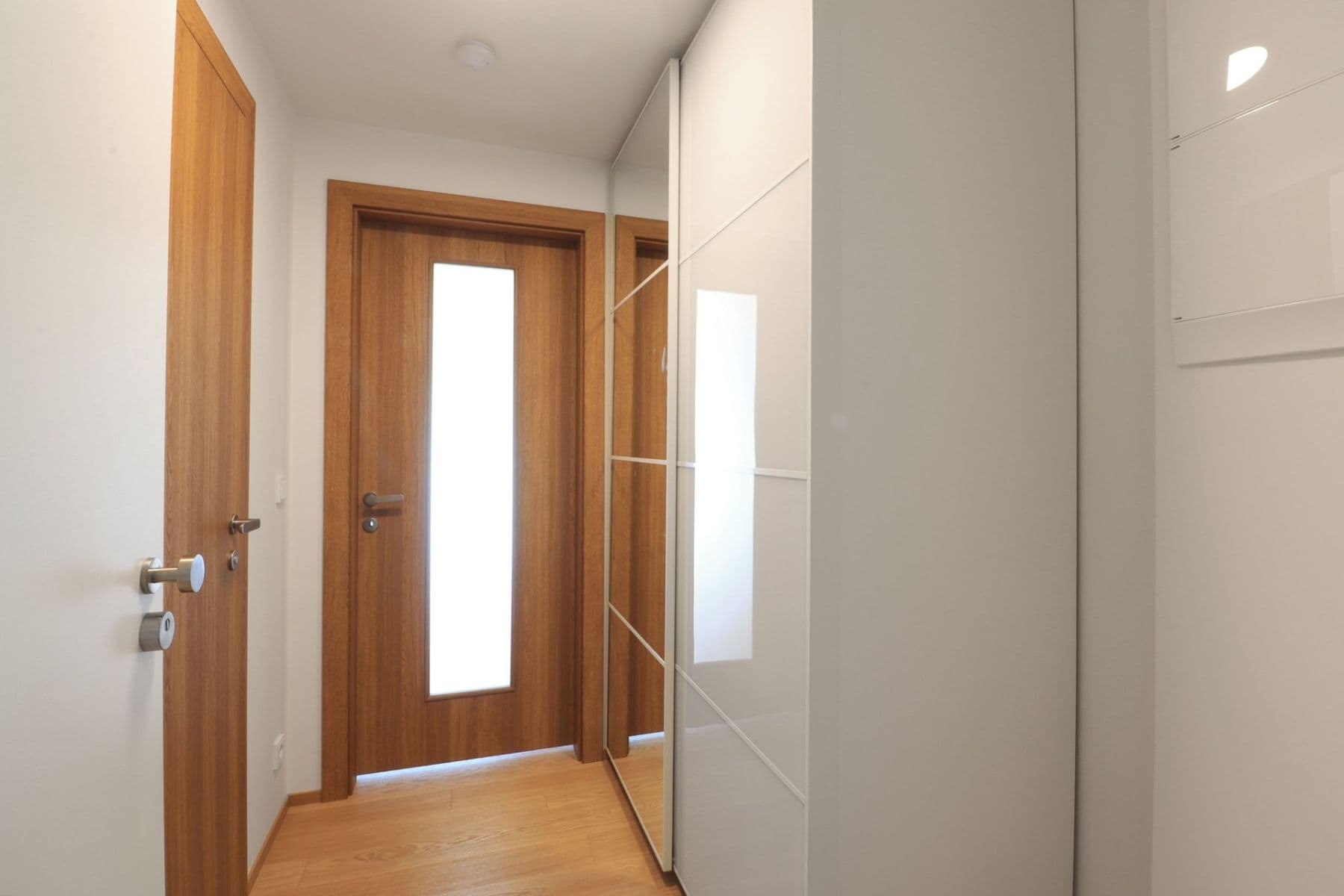 Prenájom bytu 1-izbový 32 m², Hodonínská, Praha, Praha Prenájom bytu 1-izbový 32 m², Hodonínská, Praha, Praha