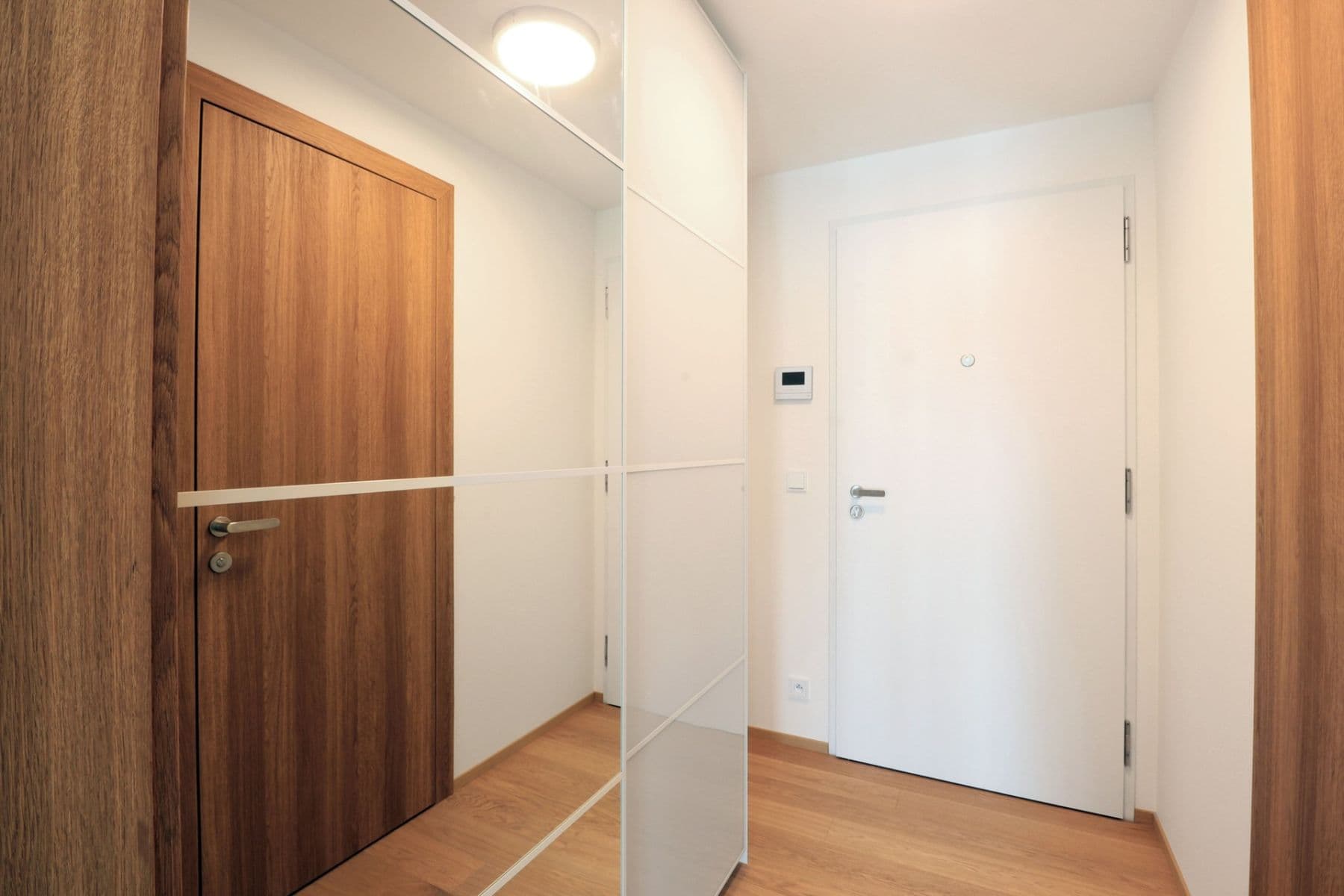 Prenájom bytu 1-izbový 32 m², Hodonínská, Praha, Praha Prenájom bytu 1-izbový 32 m², Hodonínská, Praha, Praha