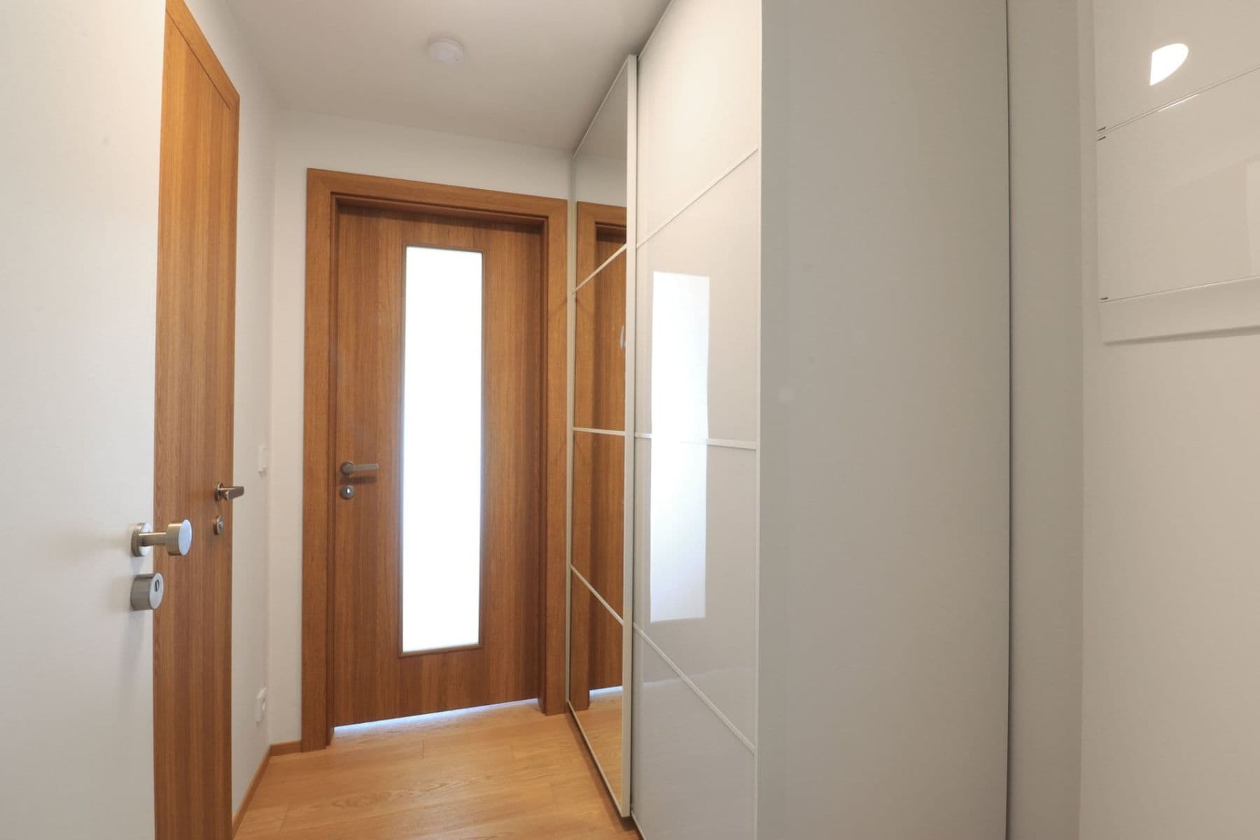 Prenájom bytu 1-izbový 32 m², Hodonínská, Praha, Praha Prenájom bytu 1-izbový 32 m², Hodonínská, Praha, Praha