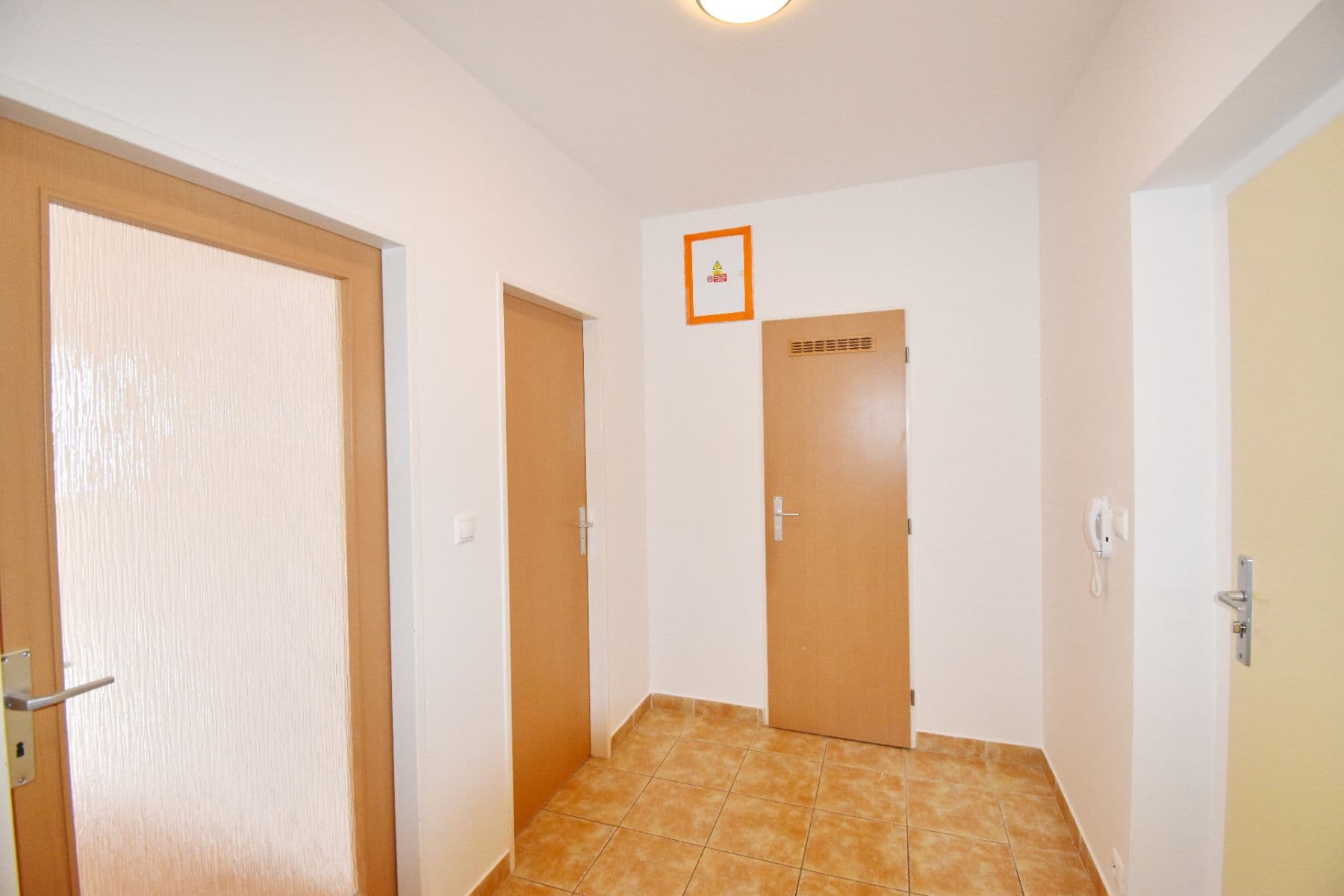 Prenájom bytu 2-izbový 58 m², Zlonická, Praha, Praha Prenájom bytu 2-izbový 58 m², Zlonická, Praha, Praha