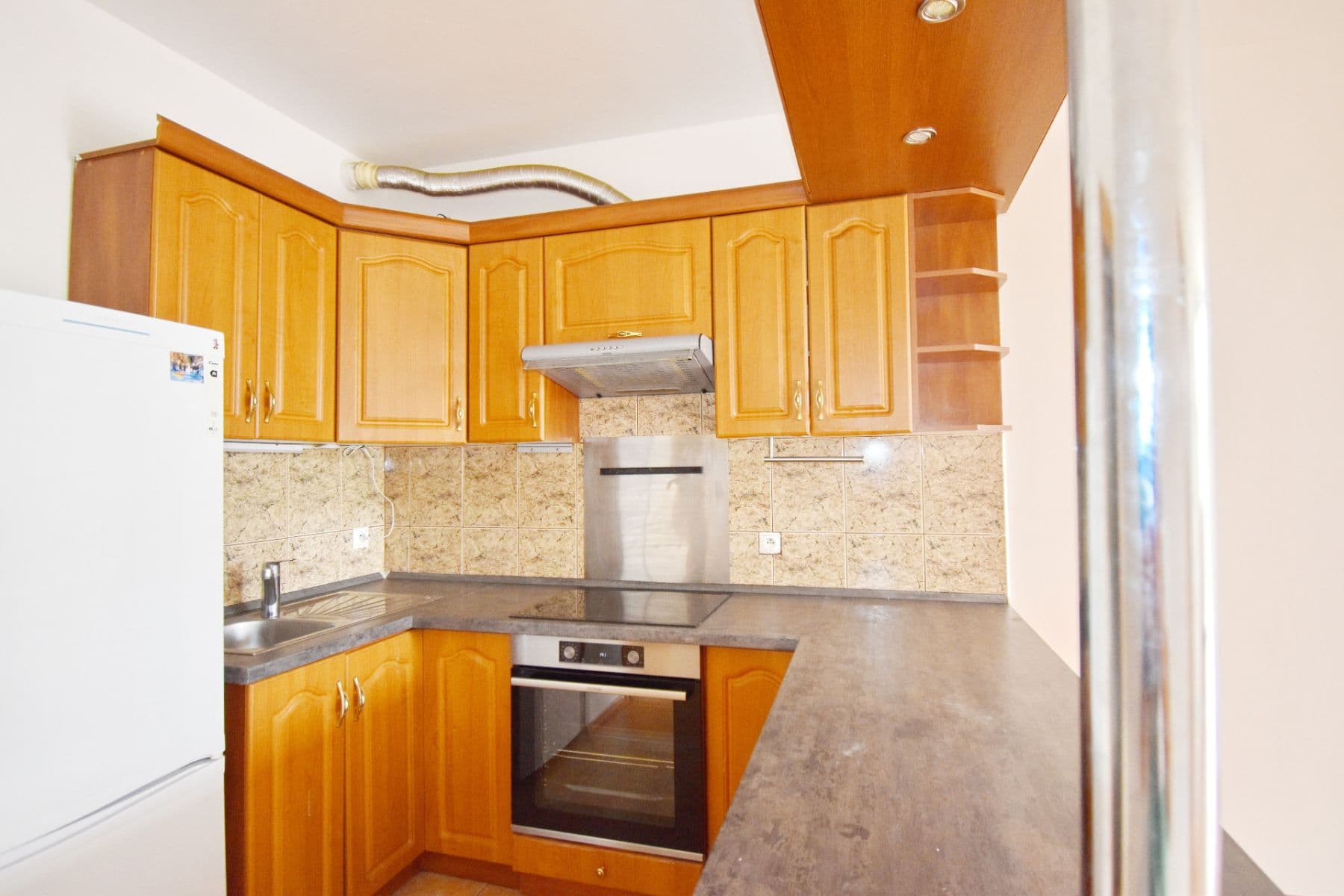 Prenájom bytu 2-izbový 58 m², Zlonická, Praha, Praha Prenájom bytu 2-izbový 58 m², Zlonická, Praha, Praha