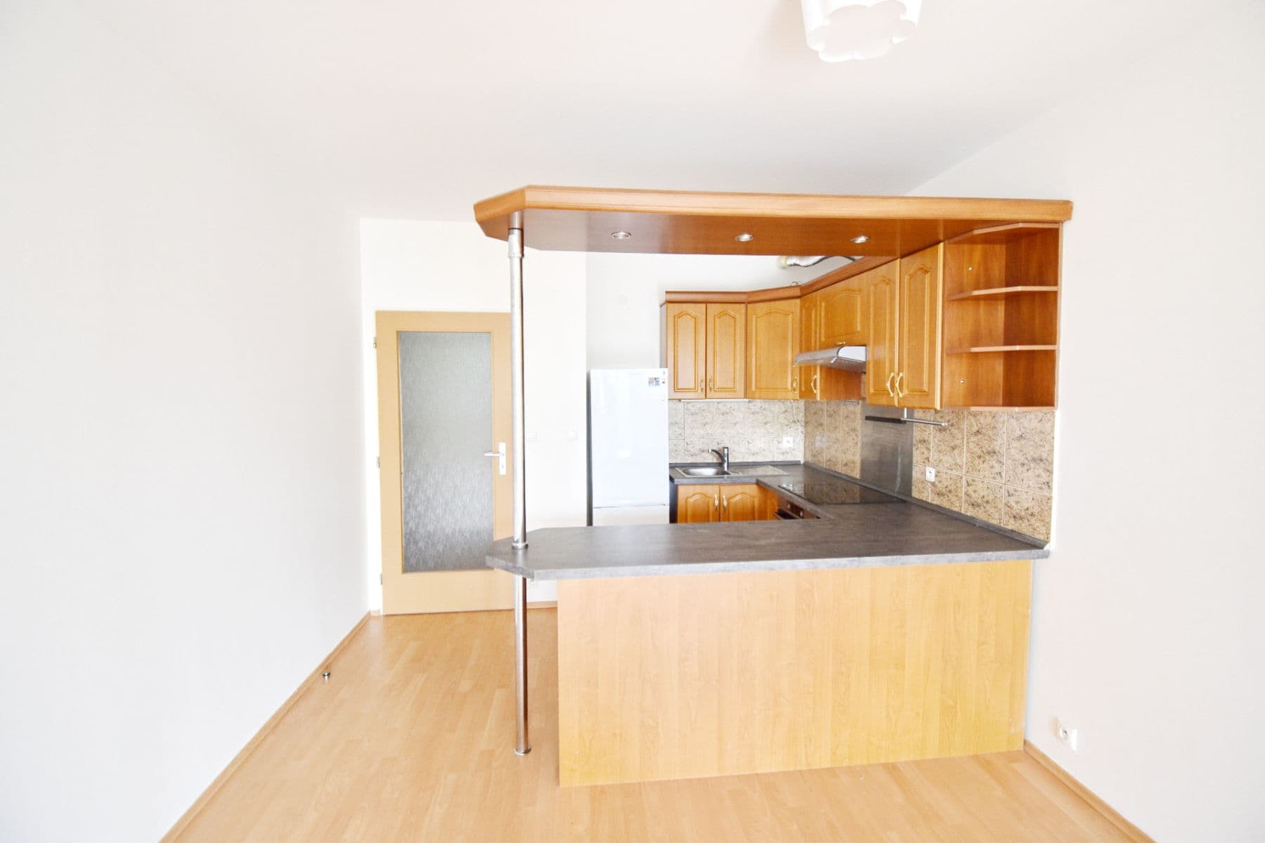 Prenájom bytu 2-izbový 58 m², Zlonická, Praha, Praha Prenájom bytu 2-izbový 58 m², Zlonická, Praha, Praha