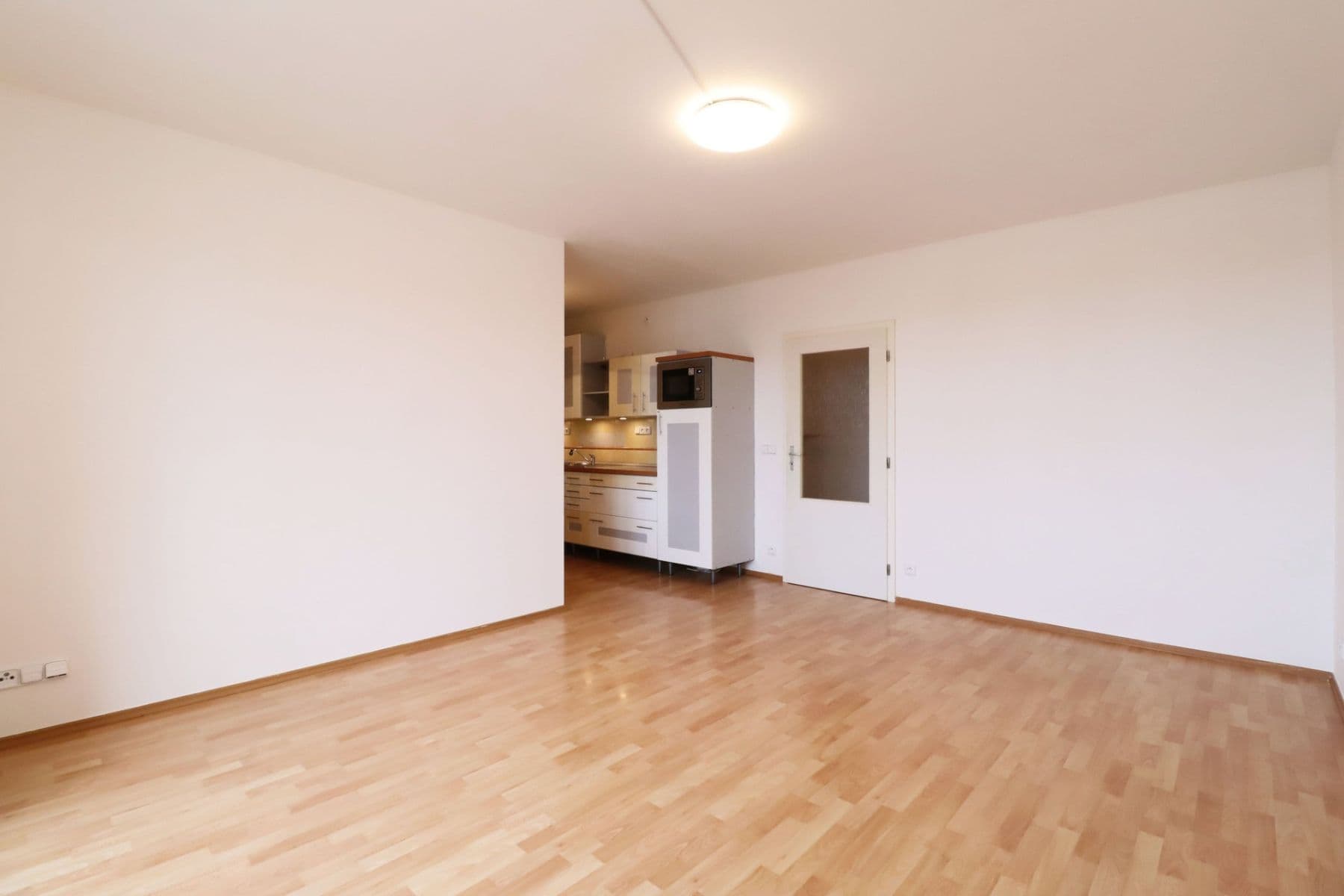 Prenájom bytu 2-izbový 46 m², Ve Stromkách, Vestec, Středočeský kraj Prenájom bytu 2-izbový 46 m², Ve Stromkách, Vestec, Středočeský kraj