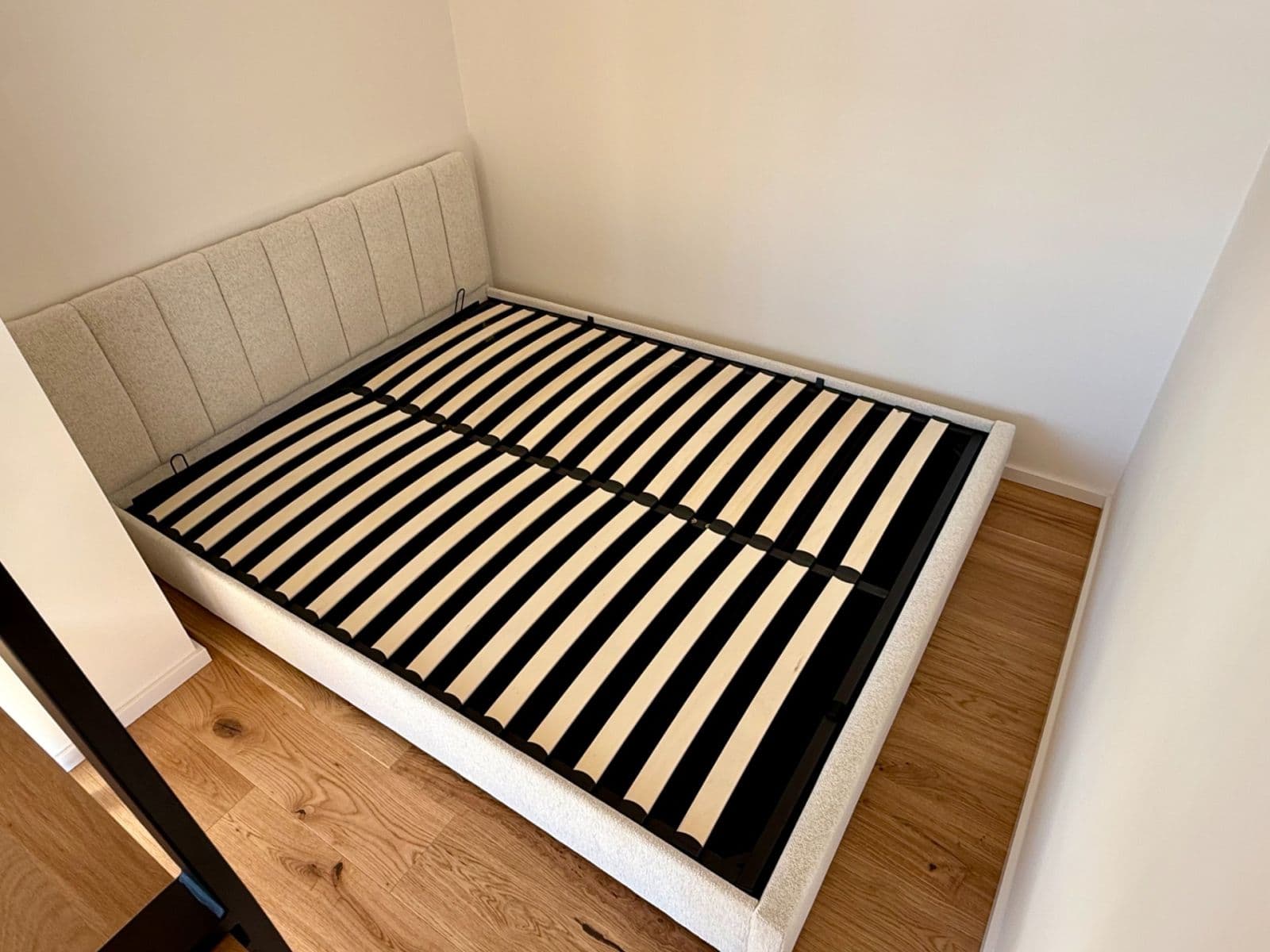 Prenájom bytu 1-izbový 40 m², U Komína, Praha, Praha Prenájom bytu 1-izbový 40 m², U Komína, Praha, Praha