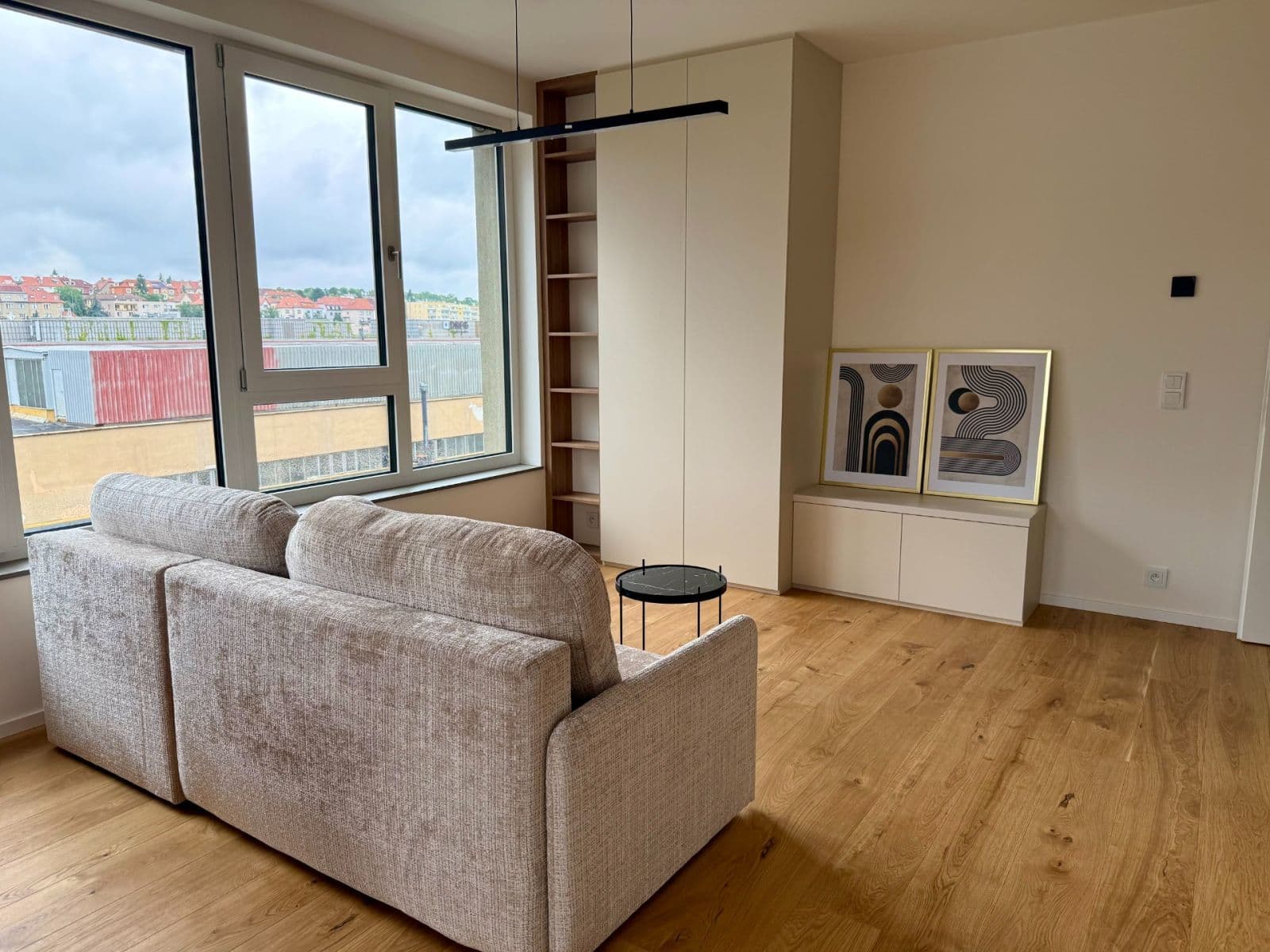 Prenájom bytu 1-izbový 40 m², U Komína, Praha, Praha Prenájom bytu 1-izbový 40 m², U Komína, Praha, Praha