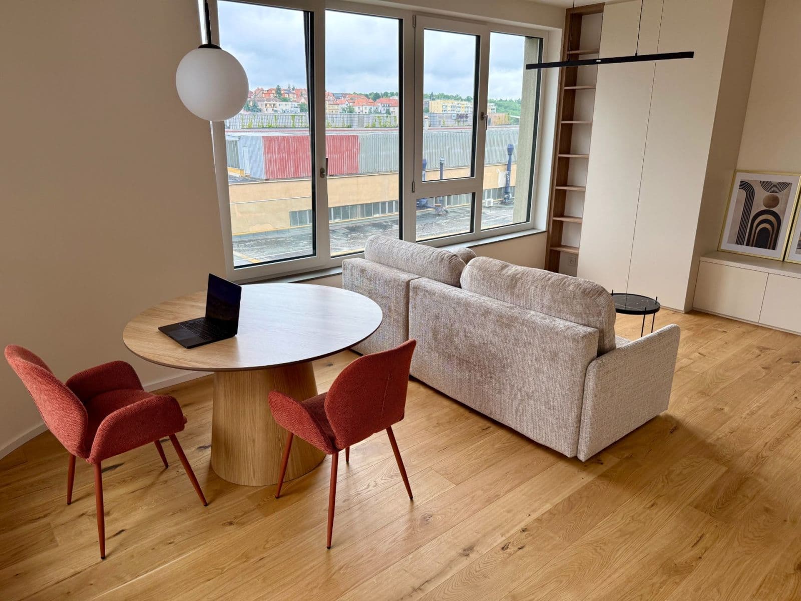 Prenájom bytu 1-izbový 40 m², U Komína, Praha, Praha Prenájom bytu 1-izbový 40 m², U Komína, Praha, Praha
