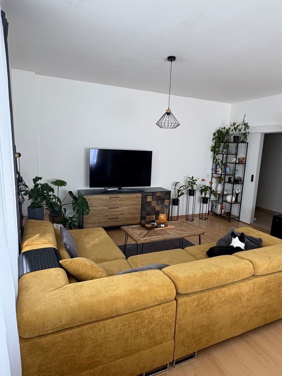 Prenájom bytu 2-izbový 61 m², Obránců míru, Třebíč, Kraj Vysočina Prenájom bytu 2-izbový 61 m², Obránců míru, Třebíč, Kraj Vysočina