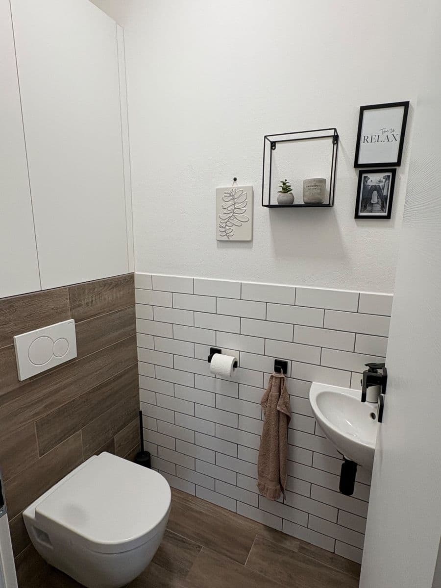 Prenájom bytu 2-izbový 61 m², Obránců míru, Třebíč, Kraj Vysočina Prenájom bytu 2-izbový 61 m², Obránců míru, Třebíč, Kraj Vysočina