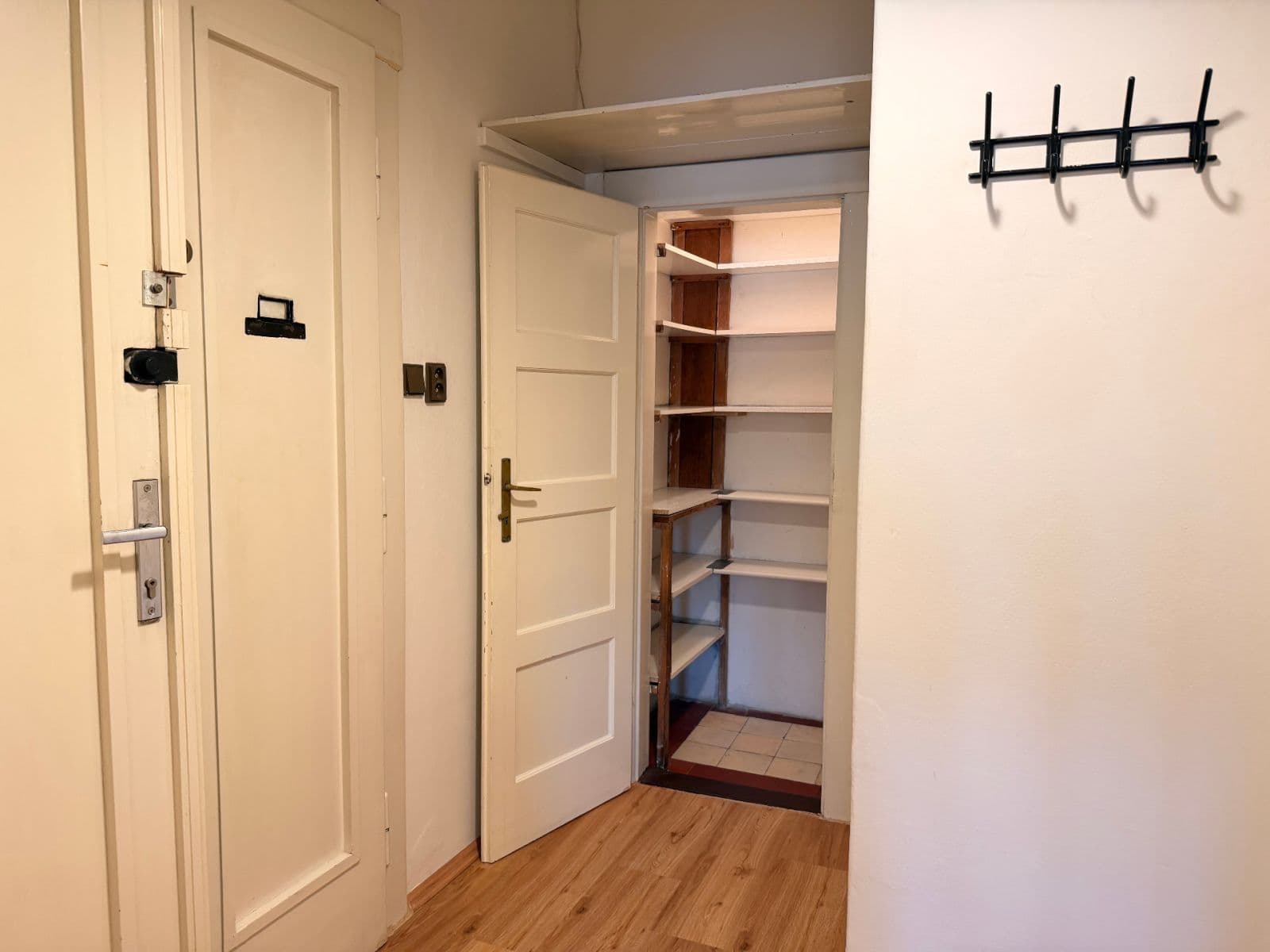 Prenájom bytu Garsoniéra 28 m², Biskupcova, Praha, Praha Prenájom bytu Garsoniéra 28 m², Biskupcova, Praha, Praha