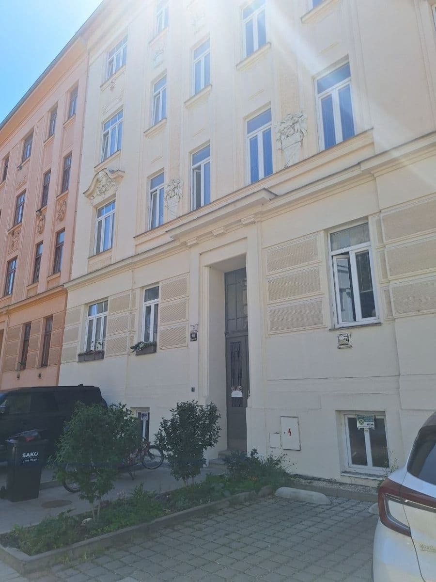 Prenájom bytu 2-izbový 70 m², Zborovská, Brno, Jihomoravský kraj Prenájom bytu 2-izbový 70 m², Zborovská, Brno, Jihomoravský kraj