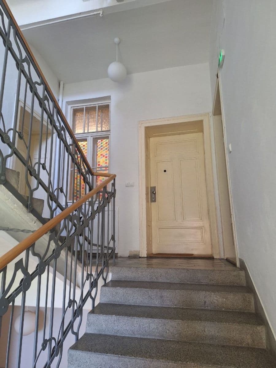 Prenájom bytu 2-izbový 70 m², Zborovská, Brno, Jihomoravský kraj Prenájom bytu 2-izbový 70 m², Zborovská, Brno, Jihomoravský kraj
