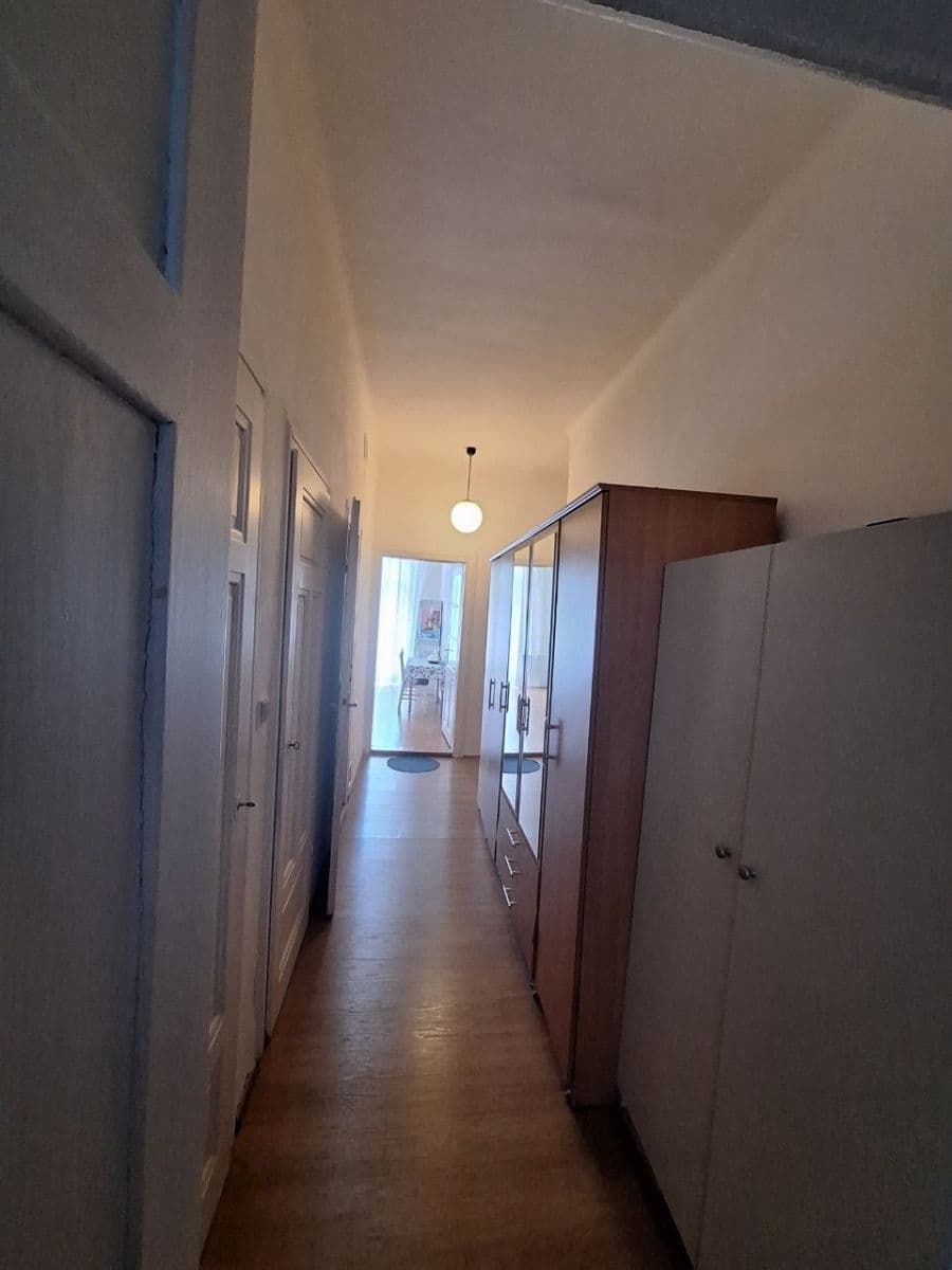 Prenájom bytu 2-izbový 70 m², Zborovská, Brno, Jihomoravský kraj Prenájom bytu 2-izbový 70 m², Zborovská, Brno, Jihomoravský kraj